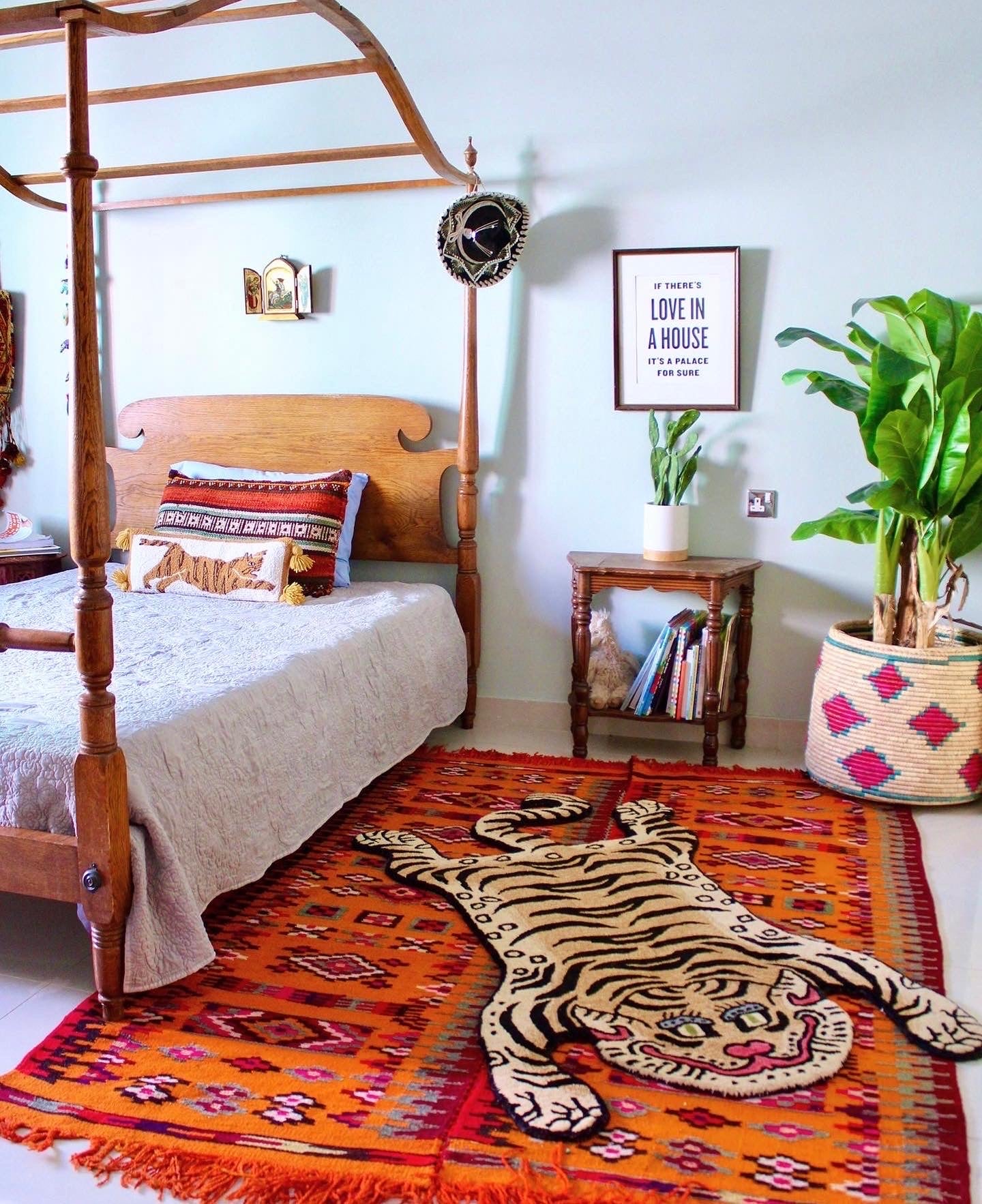 Medium "Raja" Hand Tufted Indian Tiger Rug 91x152