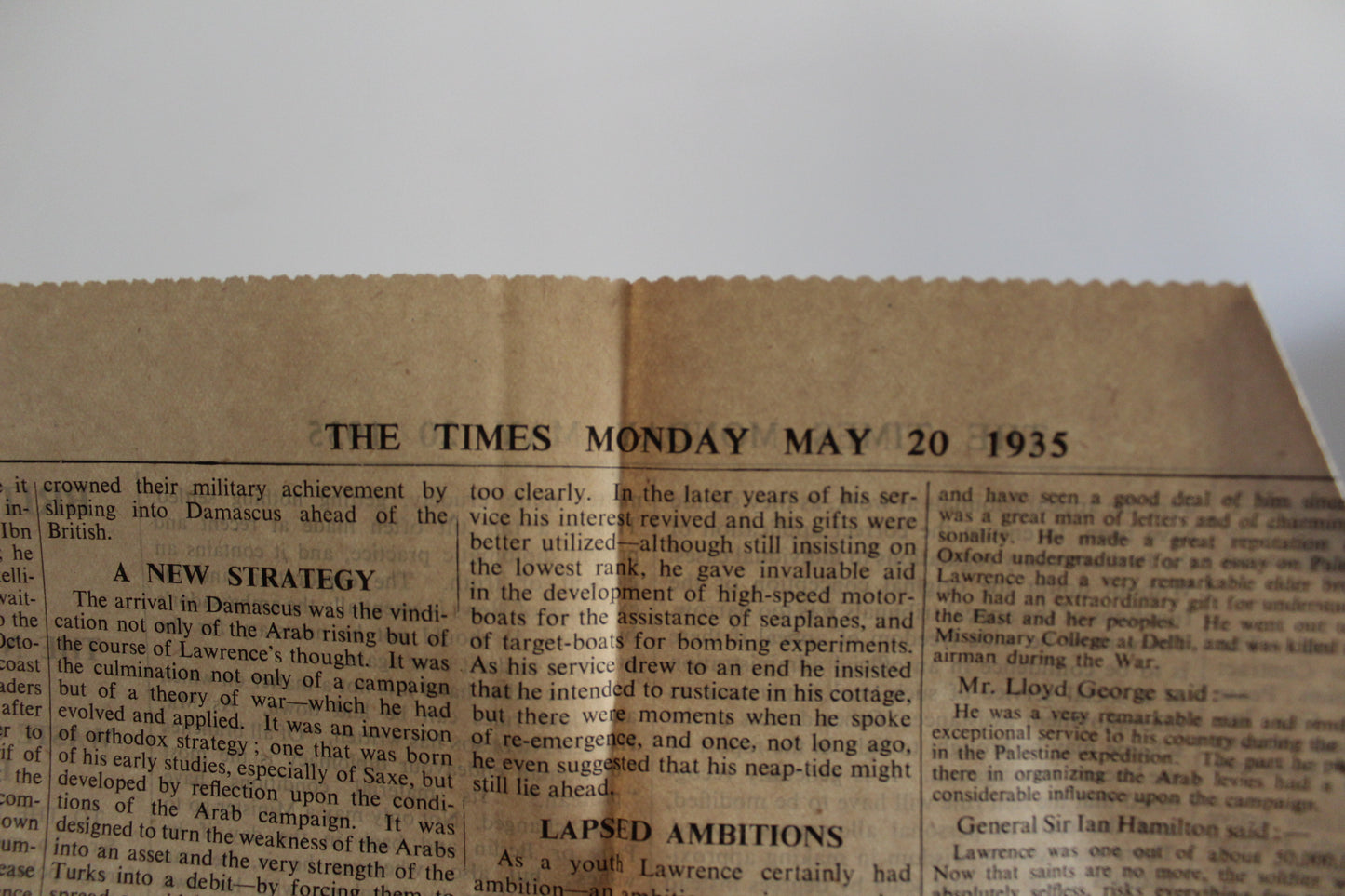 1927 Revolt in the Desert by T. E. Lawrence – First Trade Edition with 1935 Times Newspaper Tribute