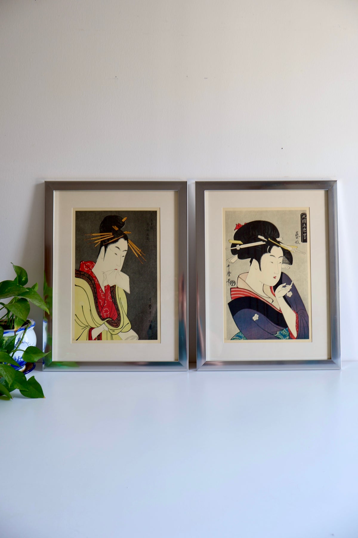 Vintage Japanese Kitagawa Utamaro “Hinazuru” Reproduction Print – Recently Framed – 38 x 50cm