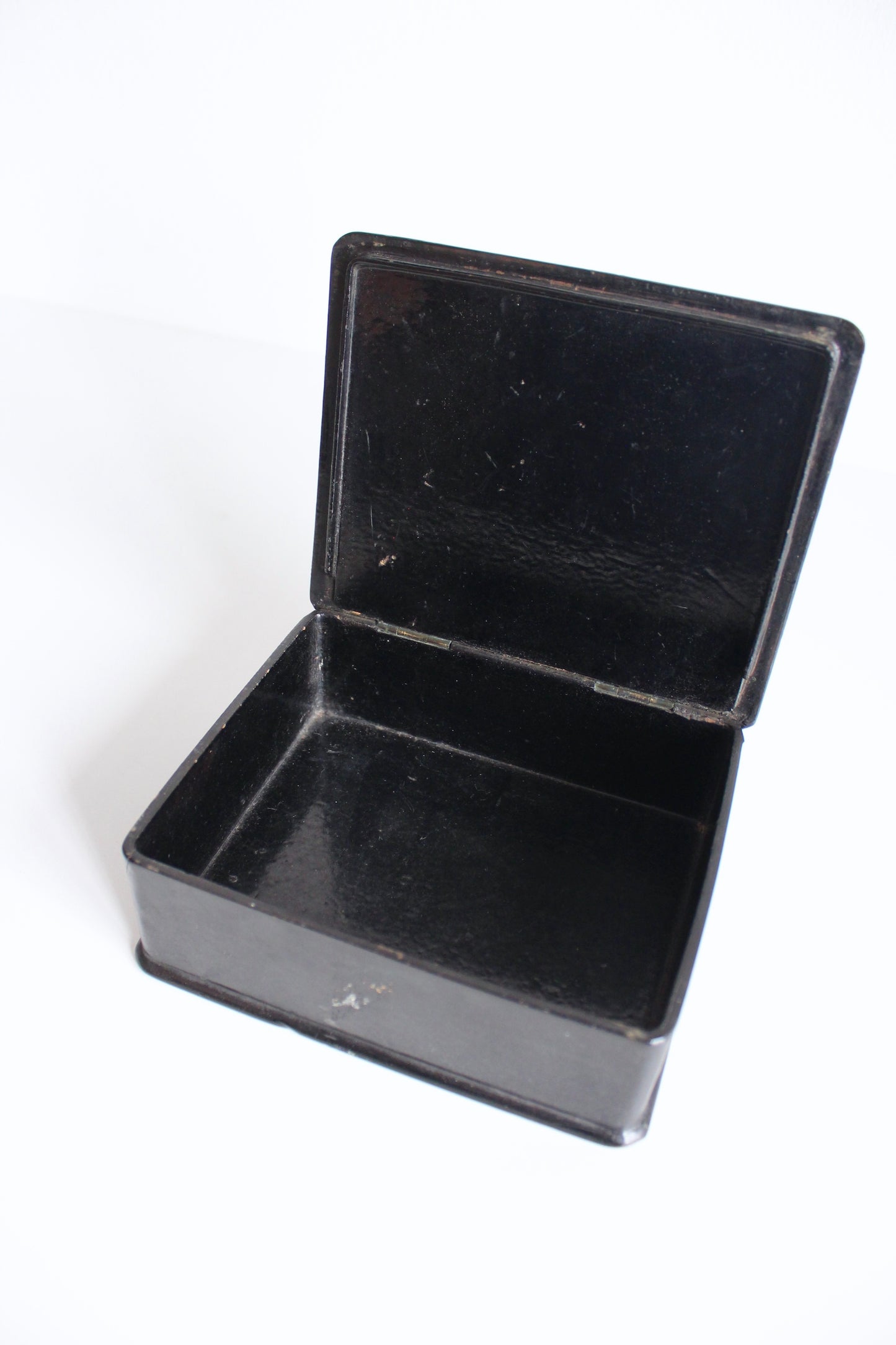 Antique Japanese Meiji Era Lidded Black Lacquered Box