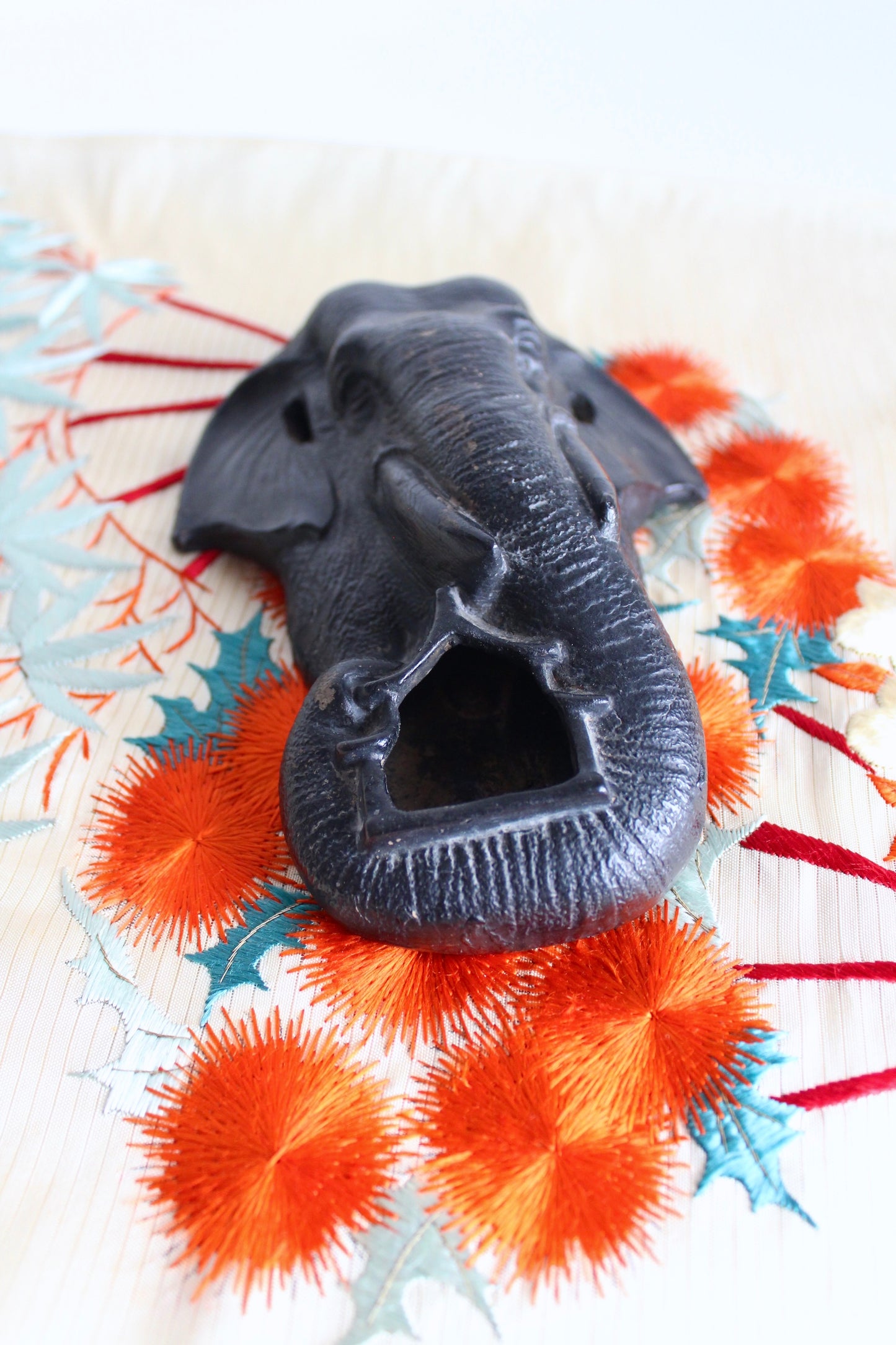 Vintage Japanese Elephant Wall Mubkhar