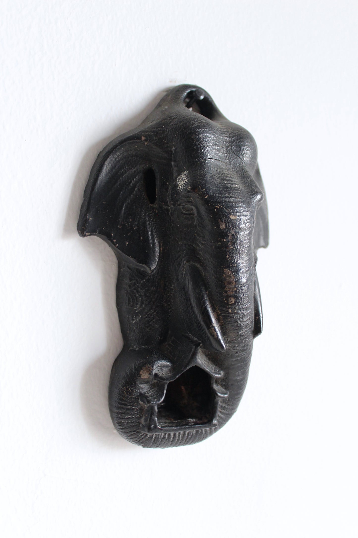 Vintage Japanese Elephant Wall Mubkhar