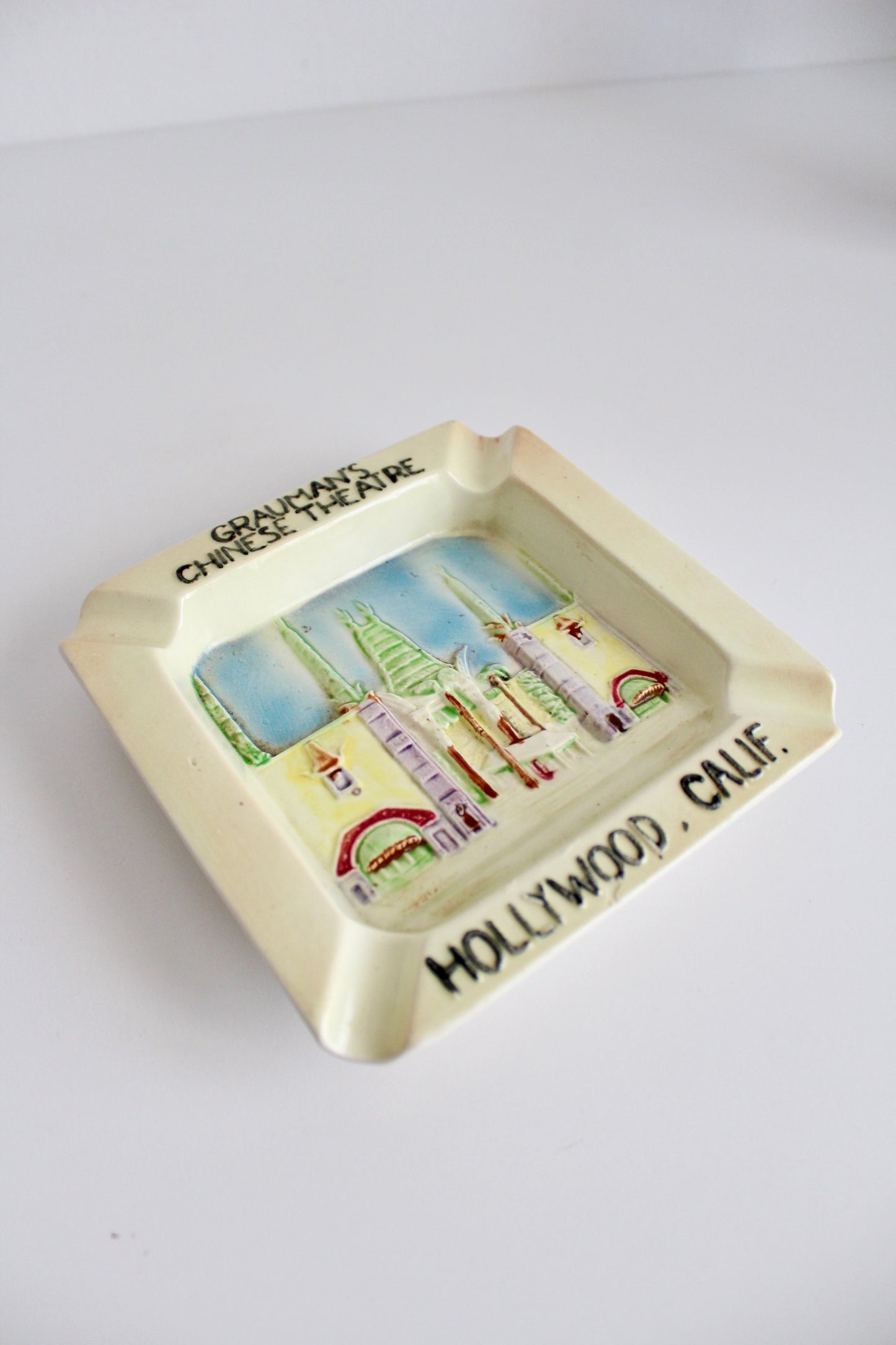 1950-60s Hollywood Touristic Ashtray