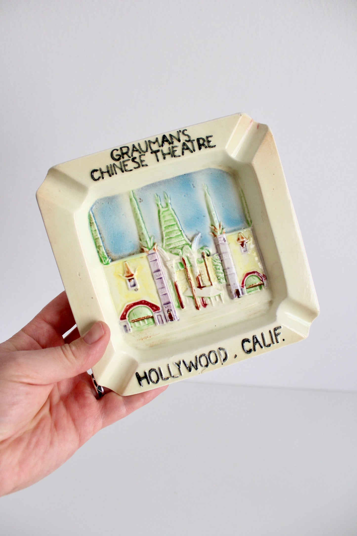 1950-60s Hollywood Touristic Ashtray