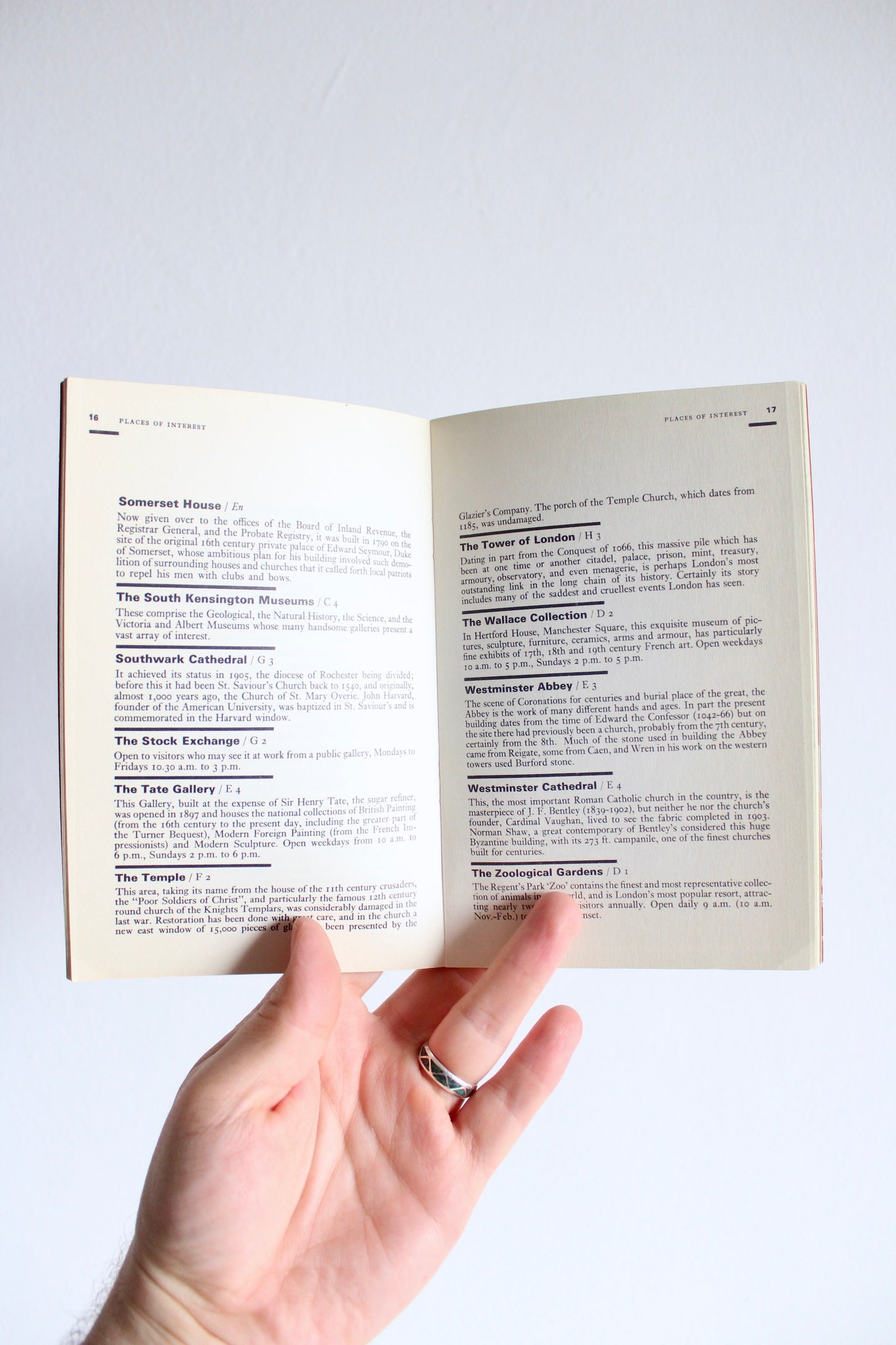 1966 London Barclay's Tourist Guidebook