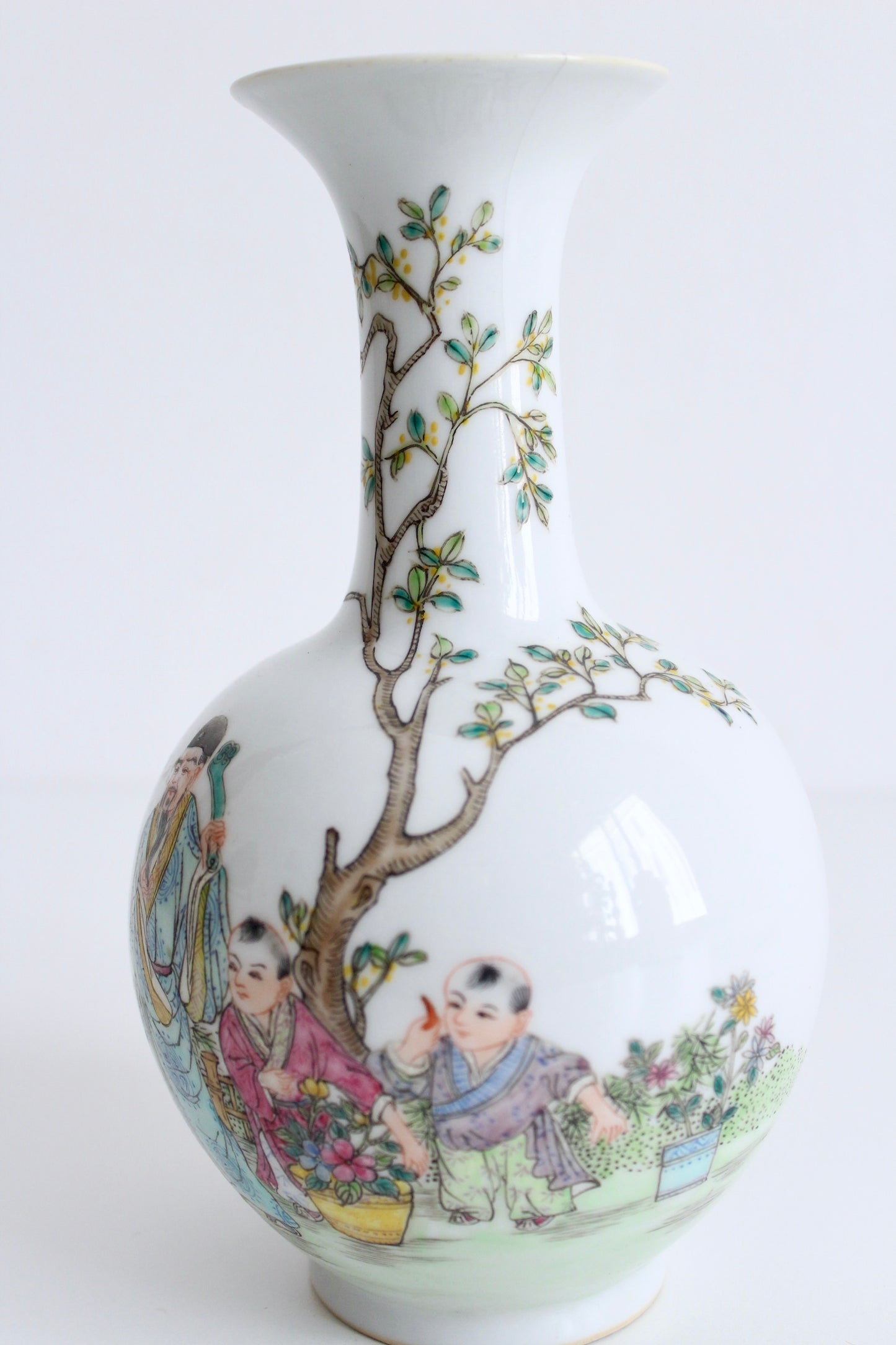 Antique Chinese Porcelain Vase (1910-1930)