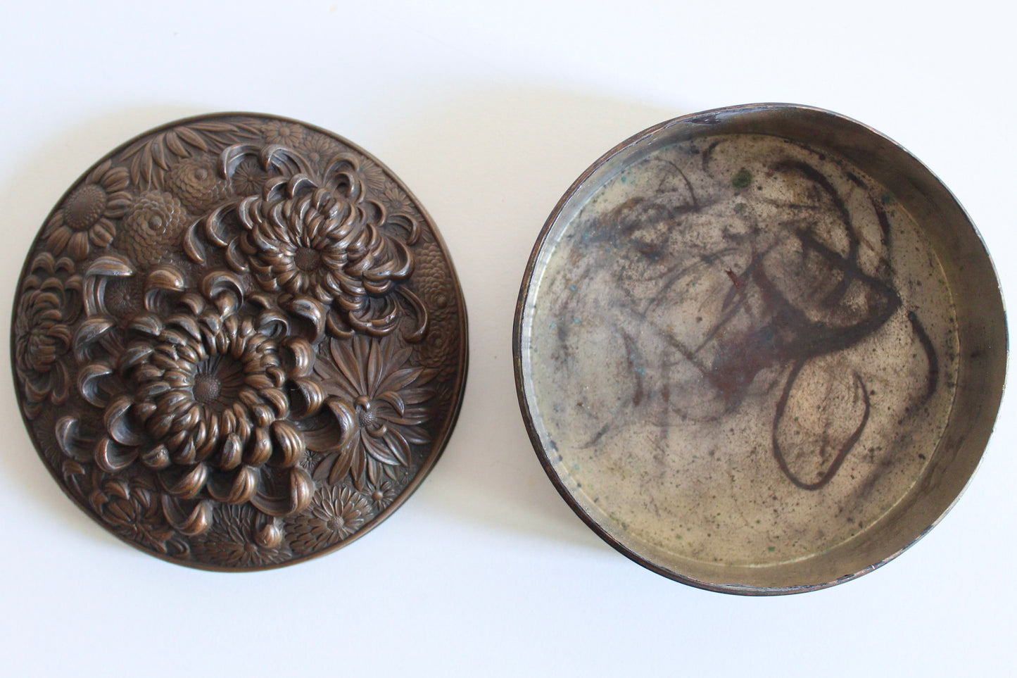 Japanese Meiji Period Copper Alloy Chrysanthemum Incense Box