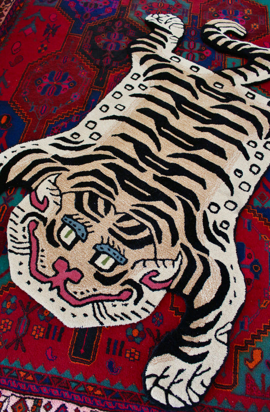 Large "Raja" Hand Tufted Tiger Rug 121x182