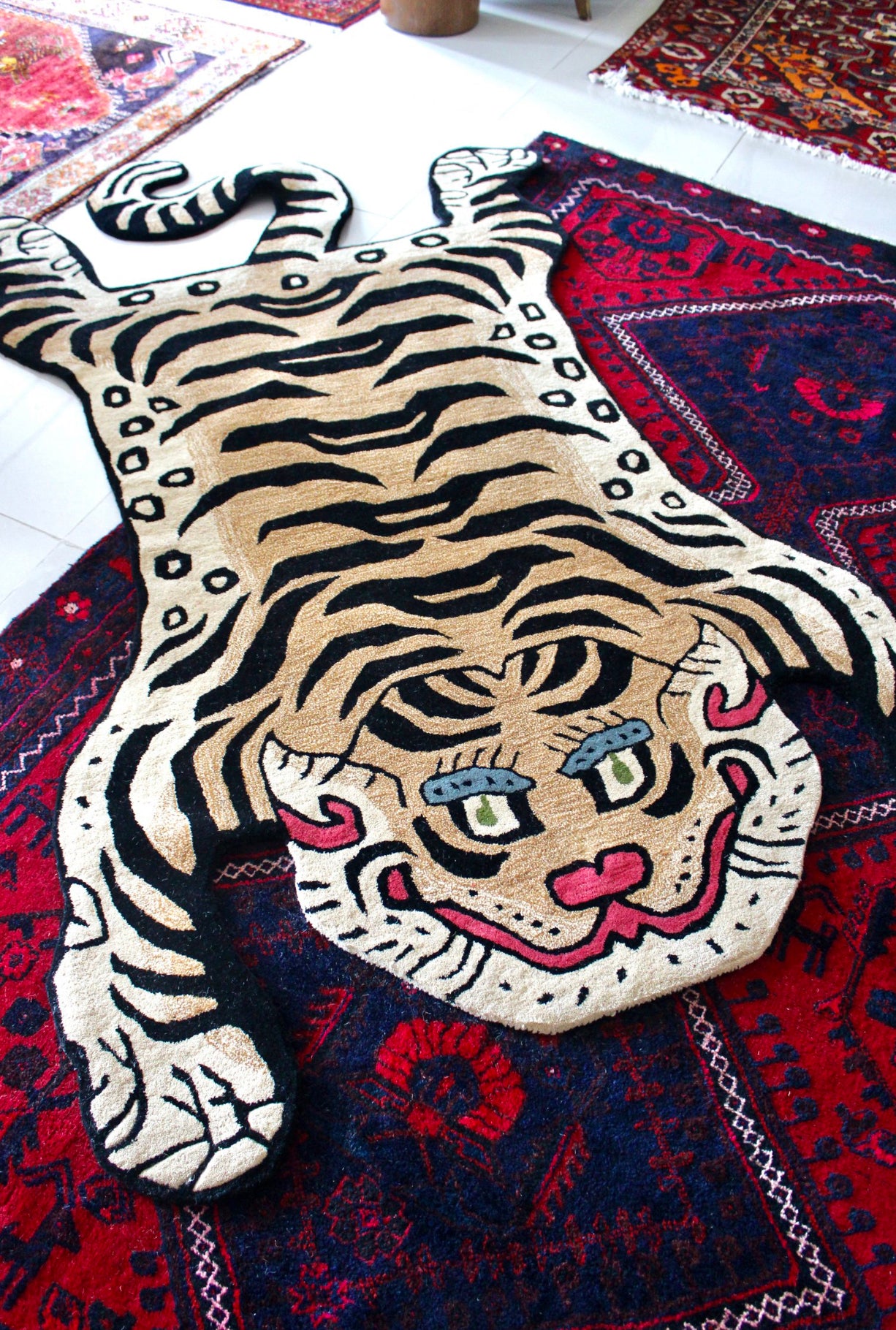 XL "Raja" Hand Tufted Tiger Rug 152x274