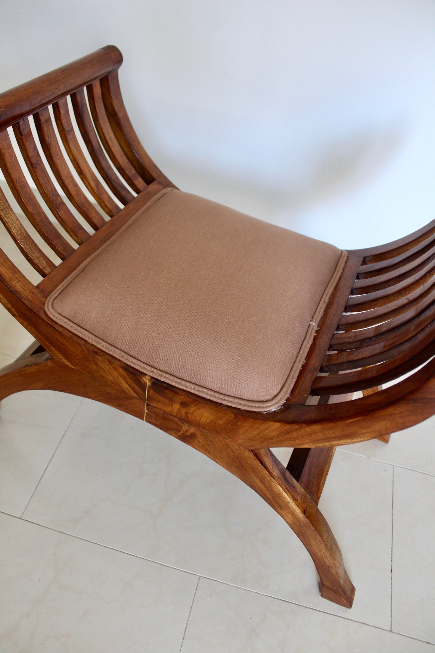 Indian Colonial-Style Curved Wooden Bench with Custom Cushion