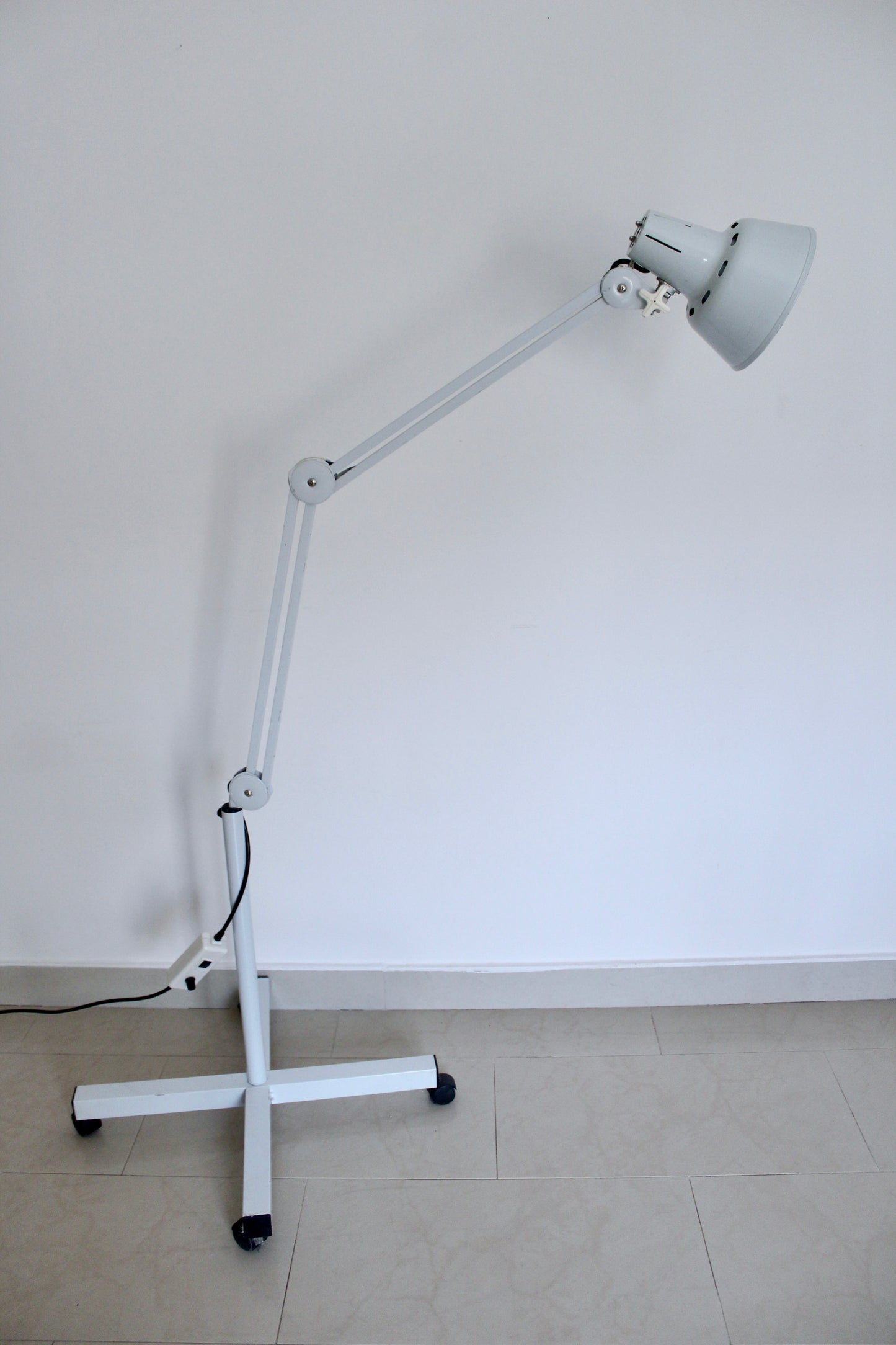 Industrial Adjustable Examination Floor Lamp on Casters
