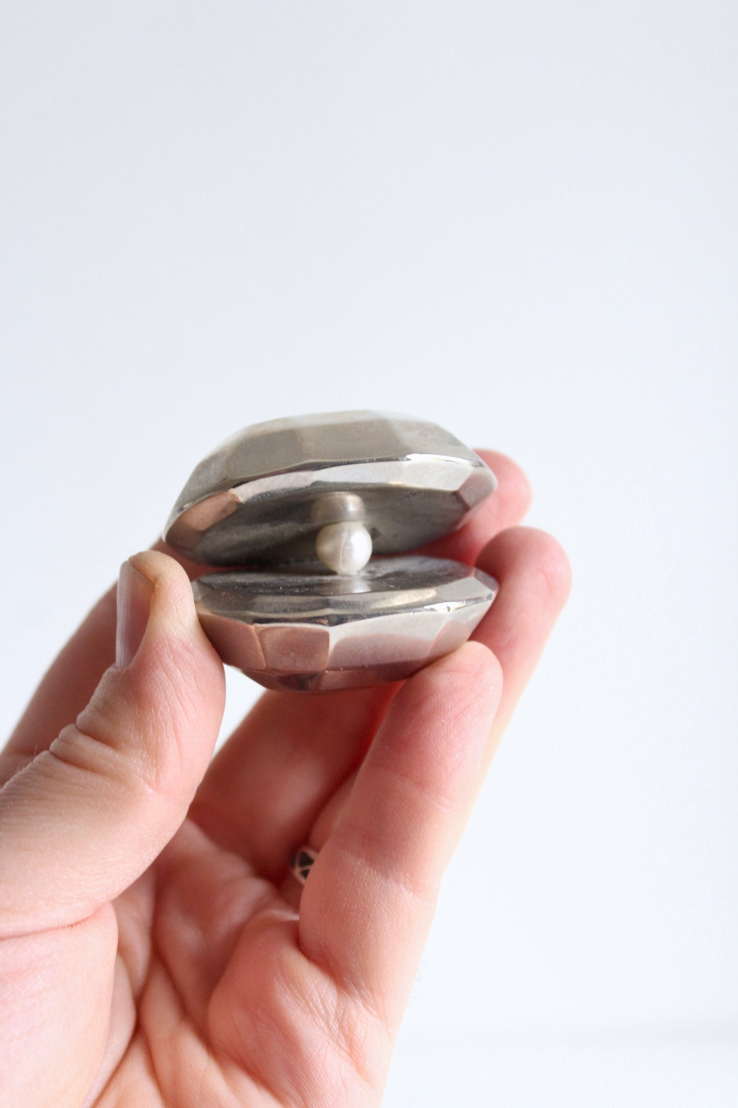 Vintage Kuwait Airways Shell & Pearl Paperweight