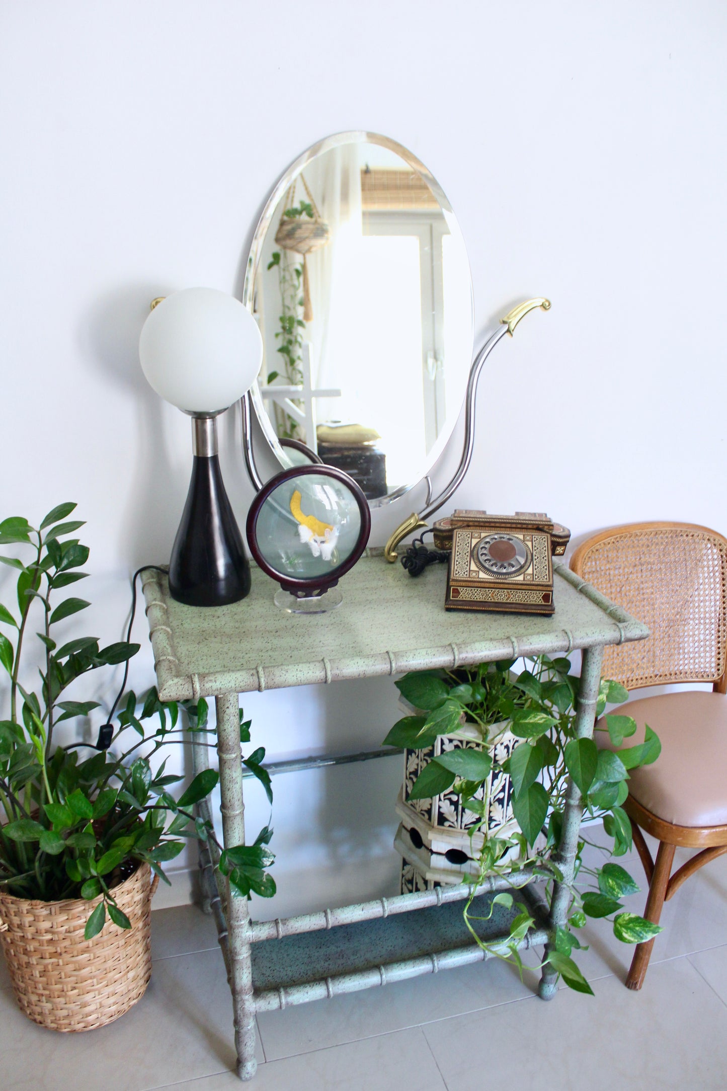Vintage Space Age Globe Table Lamp