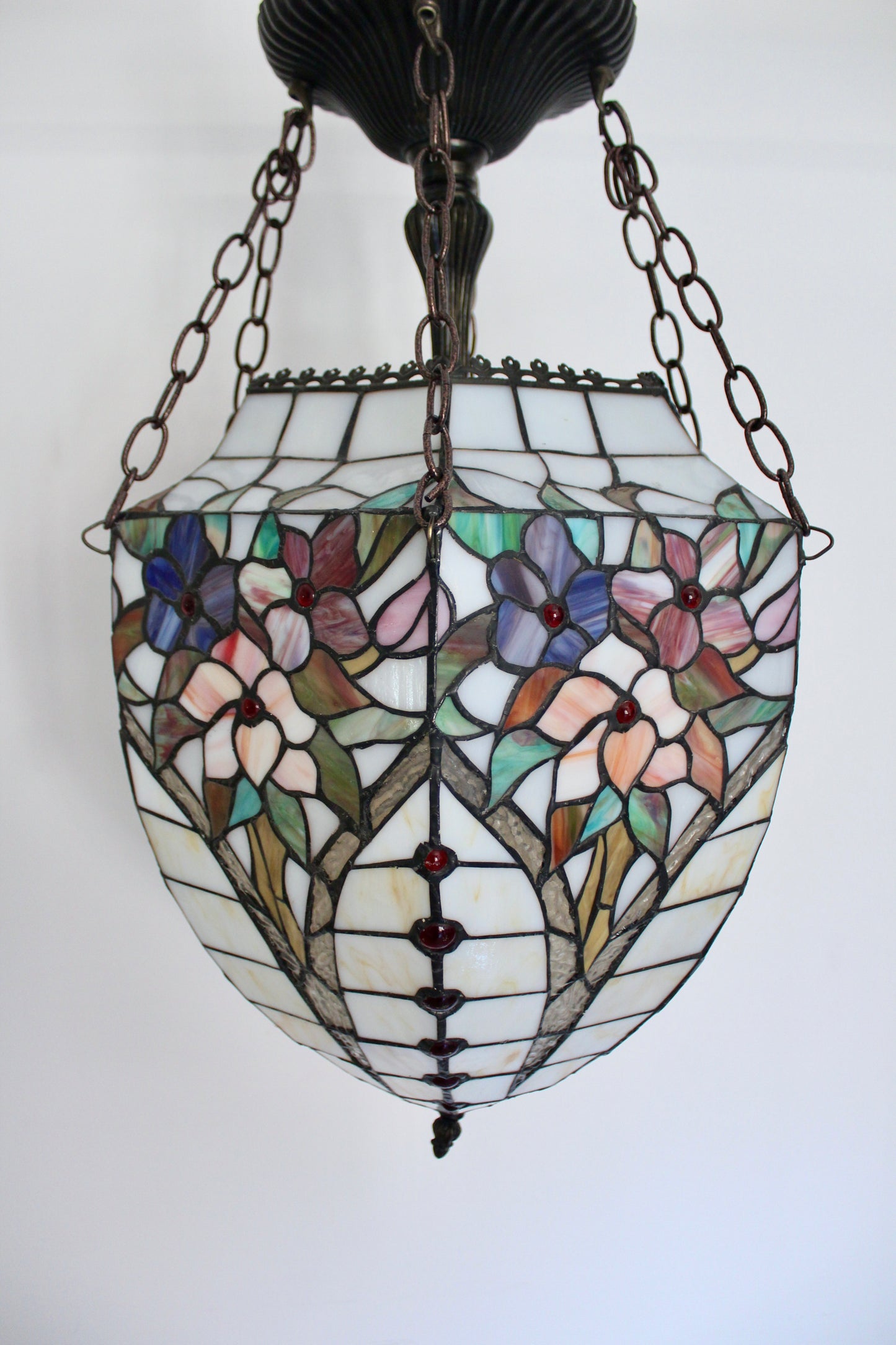 Vintage Tiffany-Style Stained Glass Hanging Pendant Light