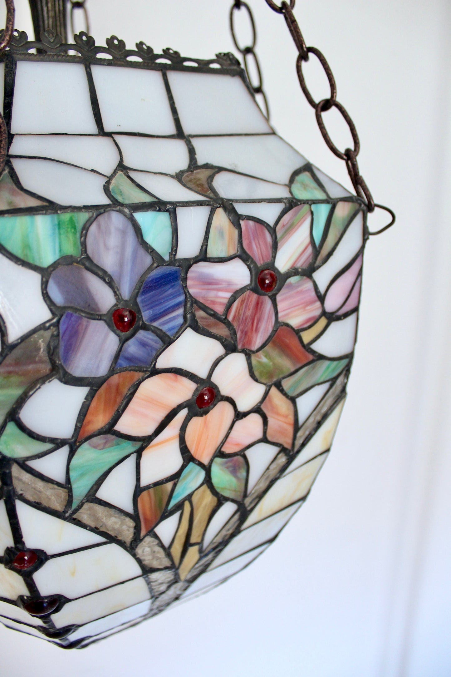 Vintage Tiffany-Style Stained Glass Hanging Pendant Light