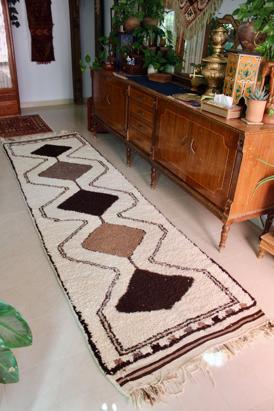 *RARE* Vintage Undyed Arabian Sadu Wool Runner - 105 × 380 cm