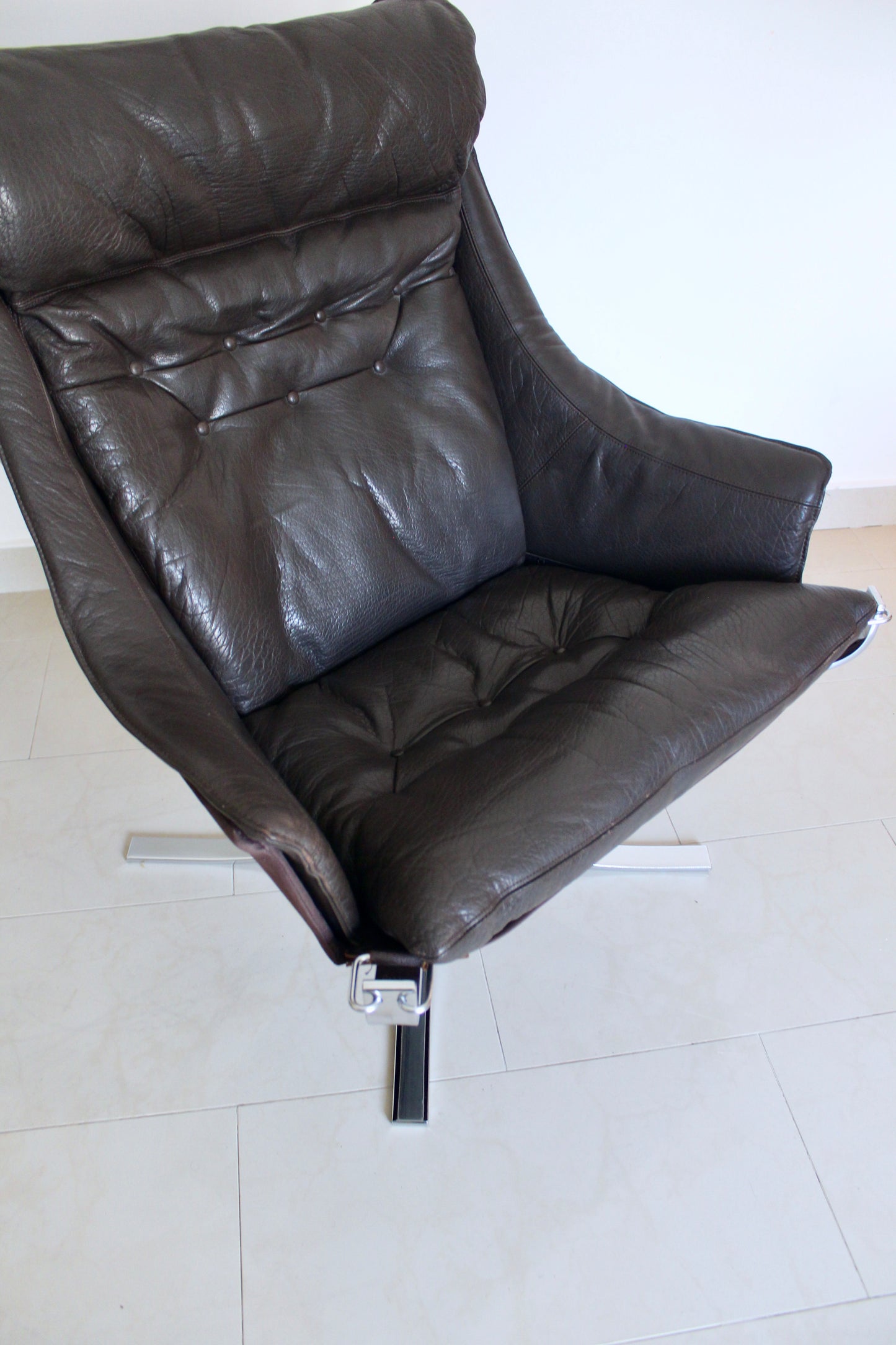 Pair of Early Chrome Falcon Lounge Chairs by Sigurd Ressell for Vatne Møbler