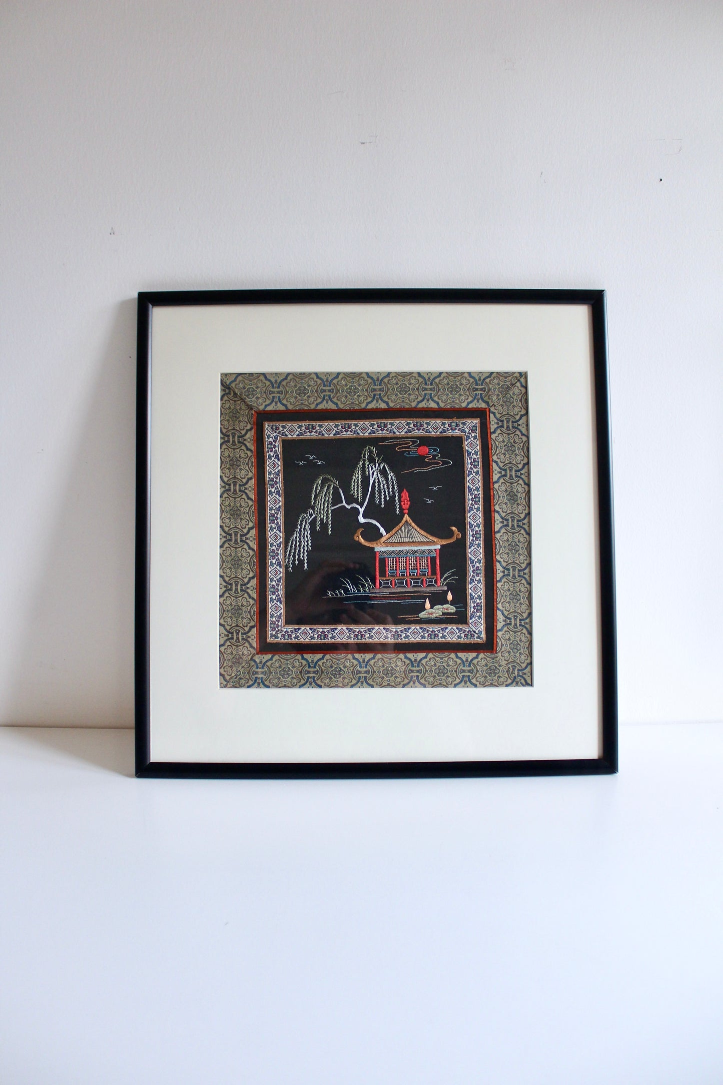 Vintage Chinese Silk Embroidery – Pavilion Beneath a Willow Tree