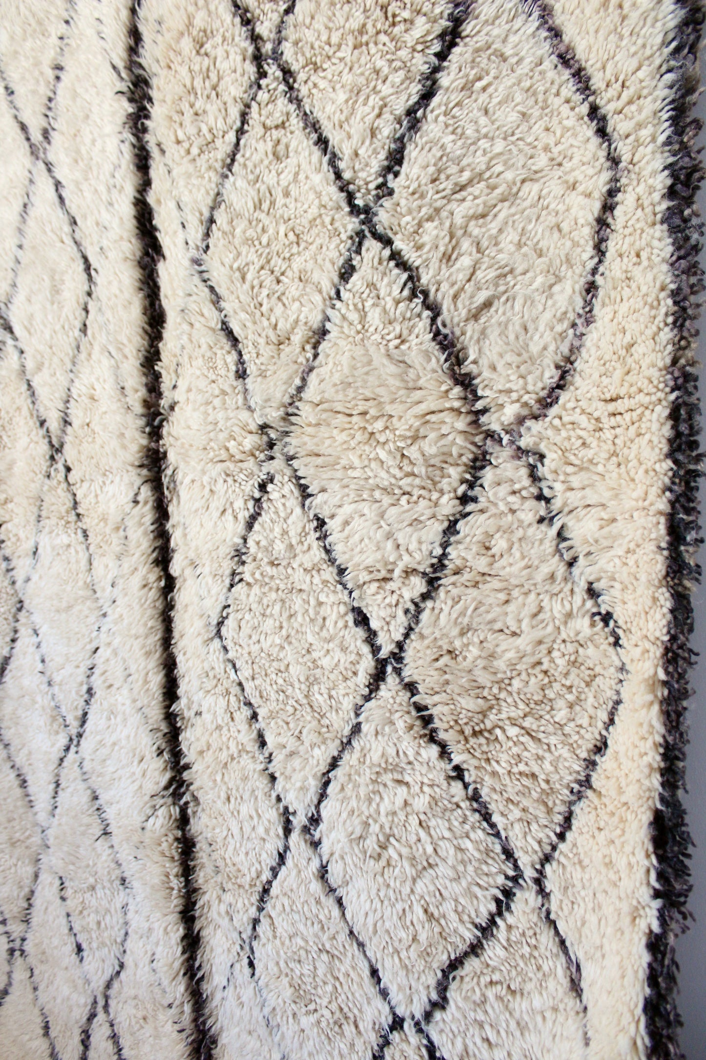 Vintage Beni Ourian Moroccan Carpet 171x260