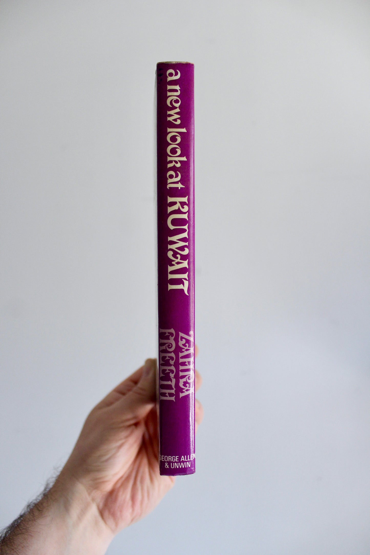 Vintage 1972 "A New Look at Kuwait" by Zahra Freeth – Rare Kuwait History Hardcover