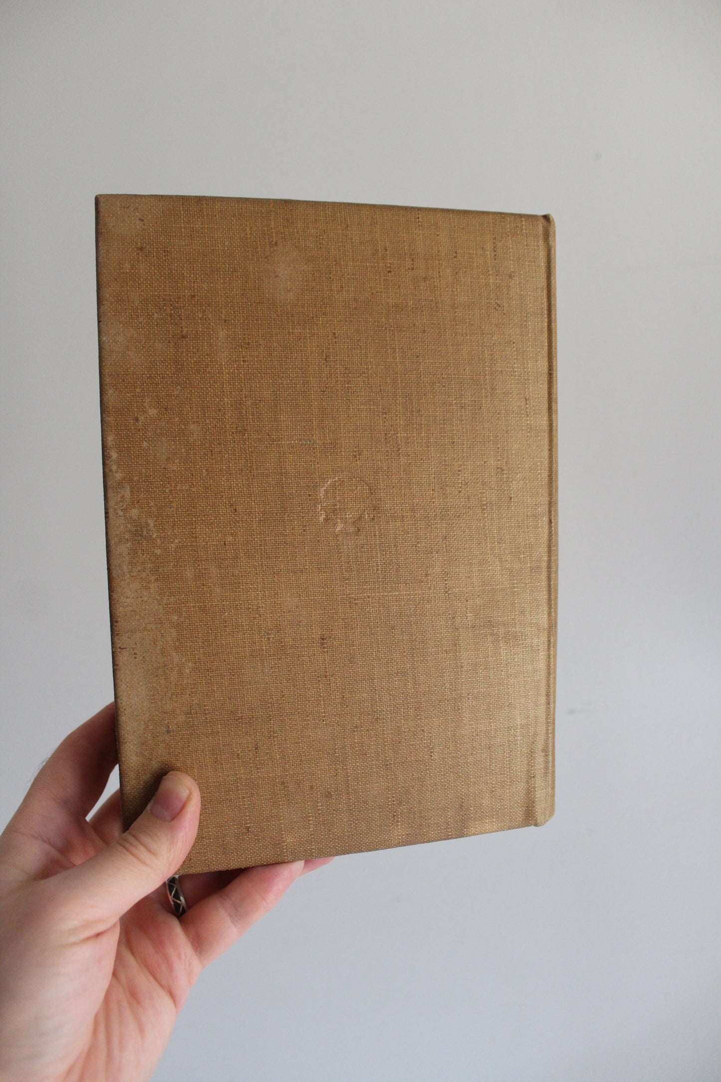1927 Revolt in the Desert by T. E. Lawrence – First Trade Edition with 1935 Times Newspaper Tribute