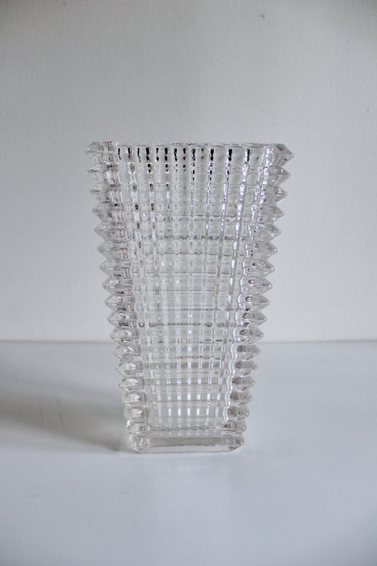 Contemporary Longstar Geometric Clear Glass Vase – Architectural Ribbed Design – 22.5 cm