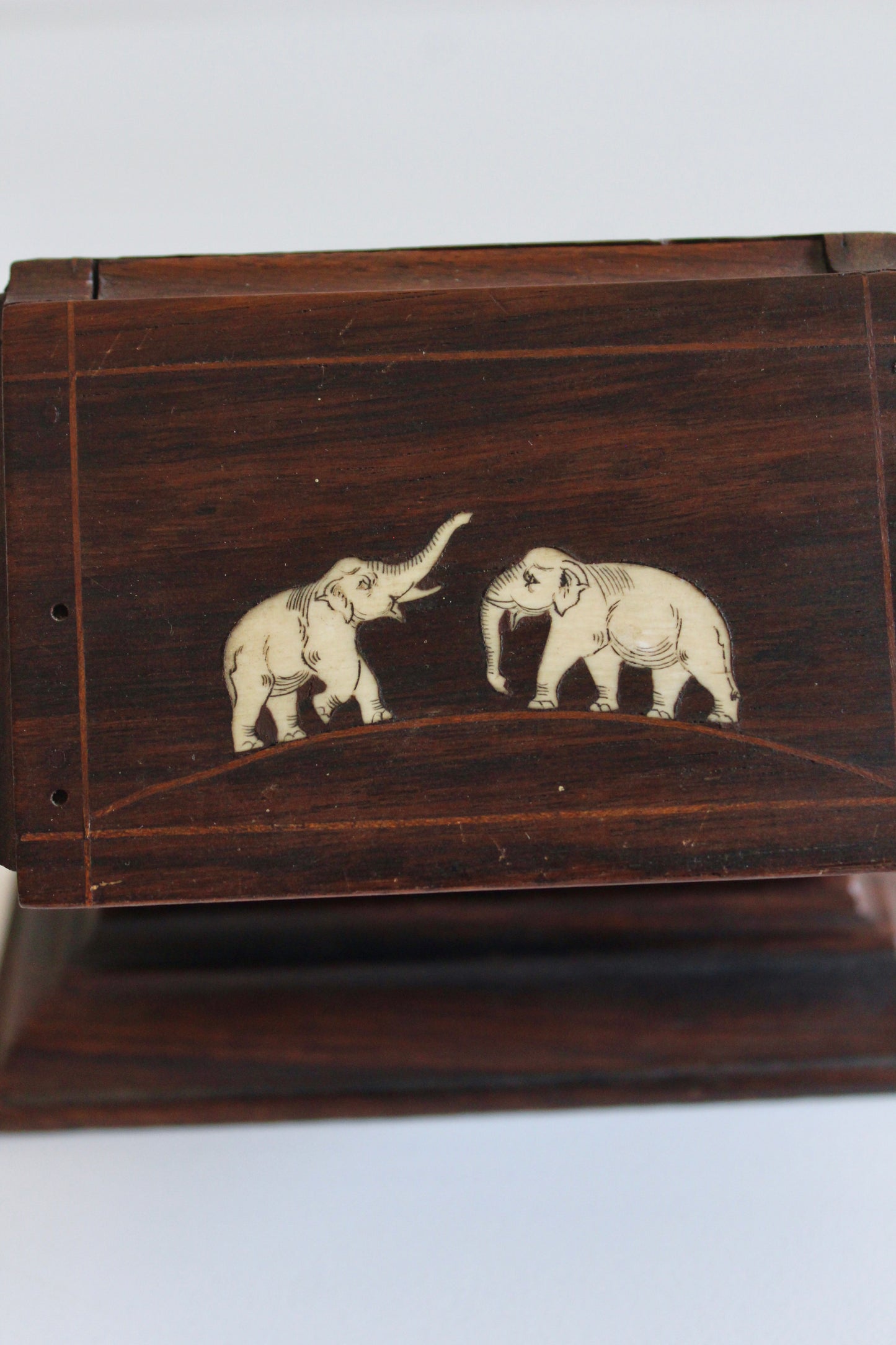 Vintage 1940s Indian Rosewood & Bone Inlay Mechanical Cigarette Dispenser – Hookah & Elephant Scenes