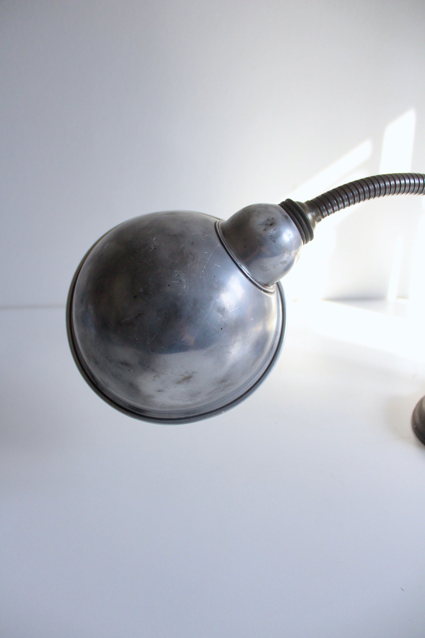 1930s Art Deco Gooseneck Desk Lamp with Paper Clip Tray