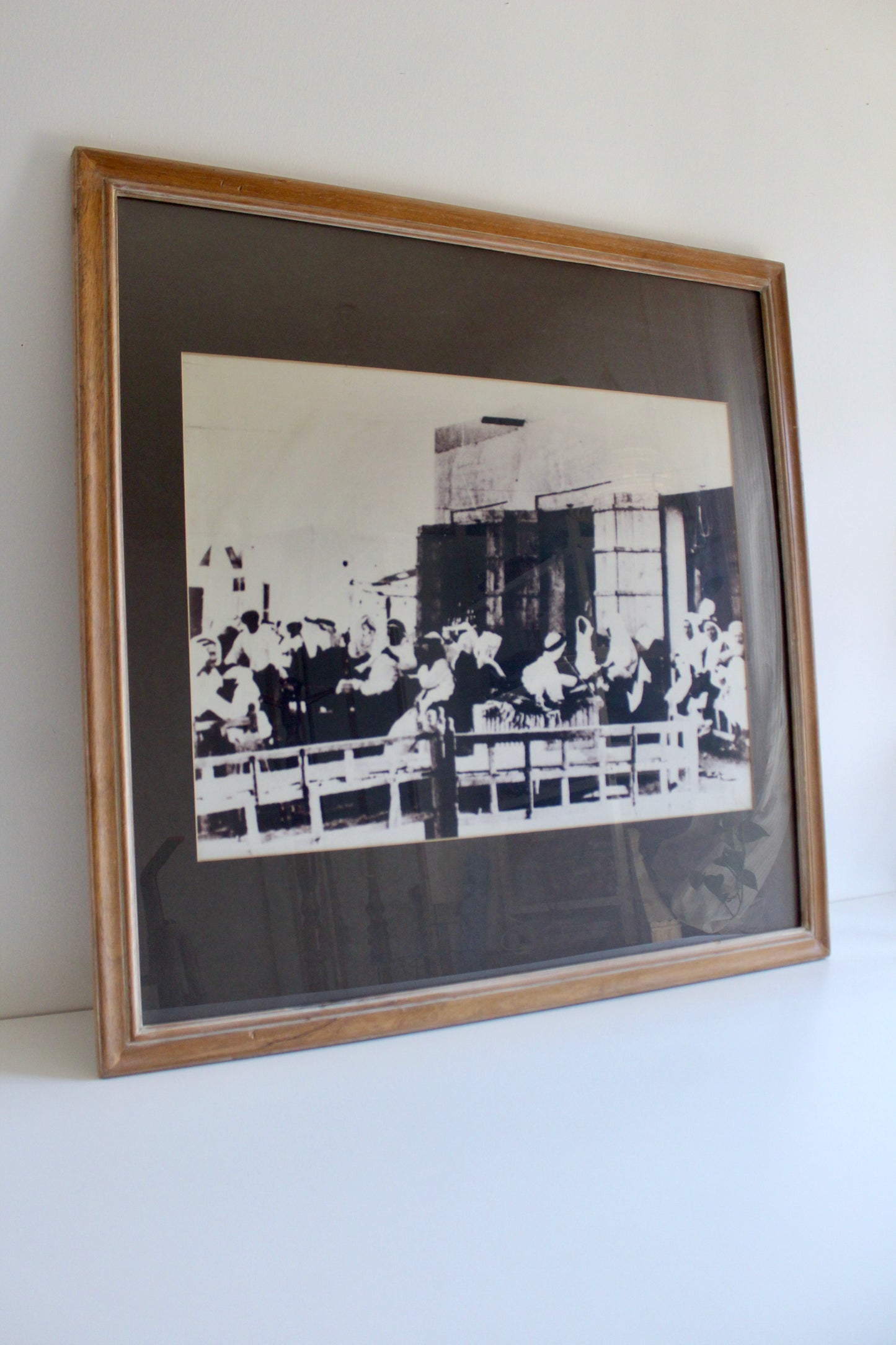 Vintage Souq Al-Mubarakiya Tea Scene – Al Muthanna Complex Provenance