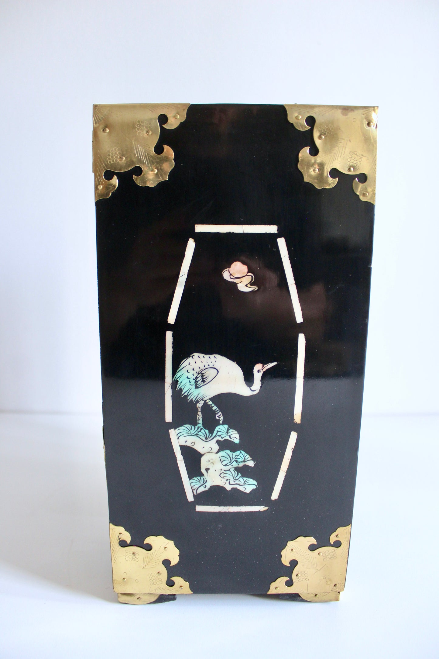 Vintage Korean Mother-of-Pearl Lacquer Jewelry Cabinet – c. 1970s