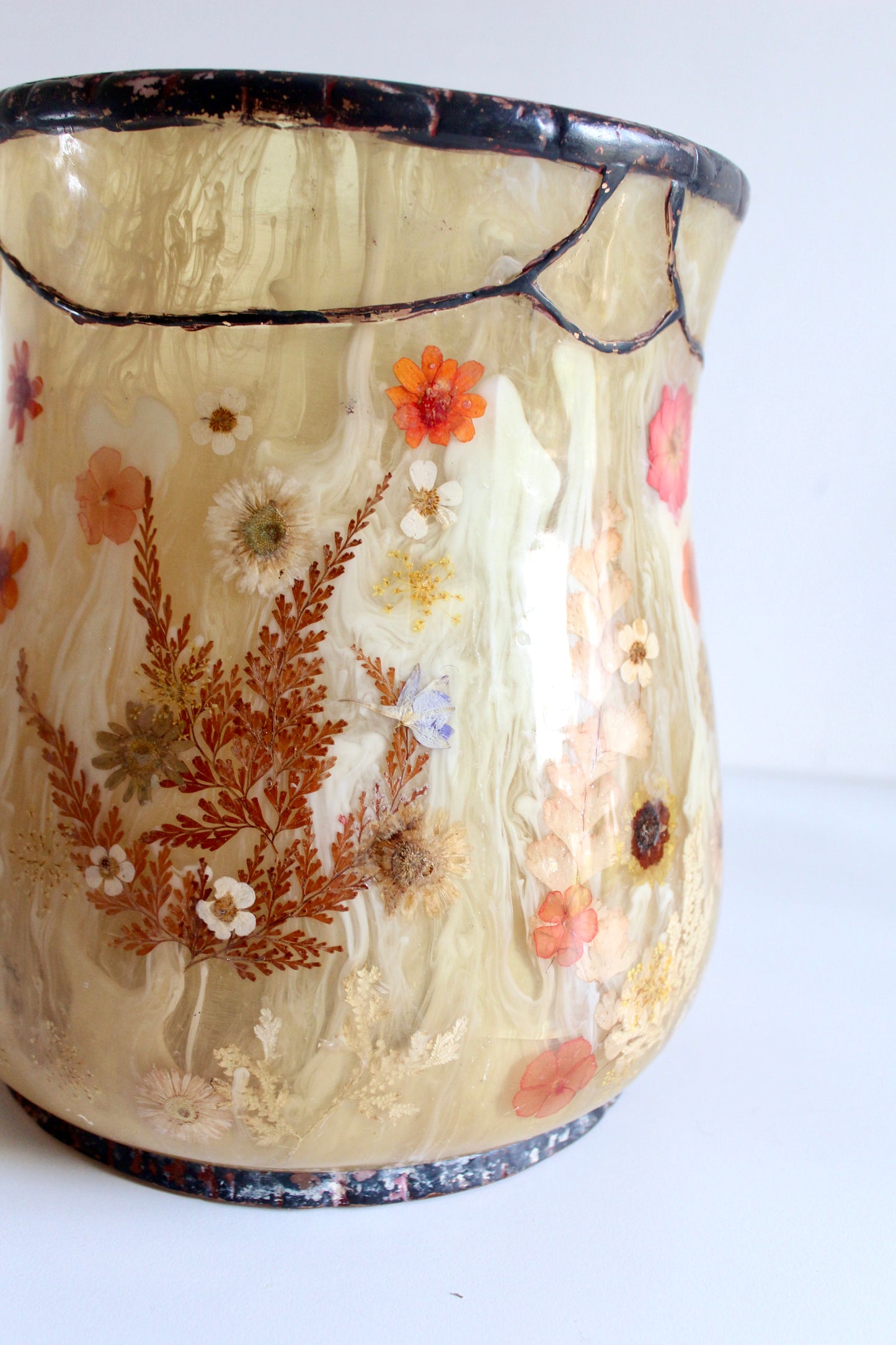 Vintage Pressed Flower Acrylic Vase/Waste Basket – c. 1970s