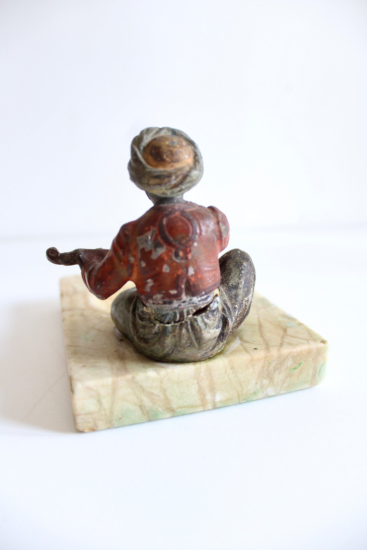 Vintage Cold-Painted Musician Ashtray on Onyx Base – c. 1930s–1950s