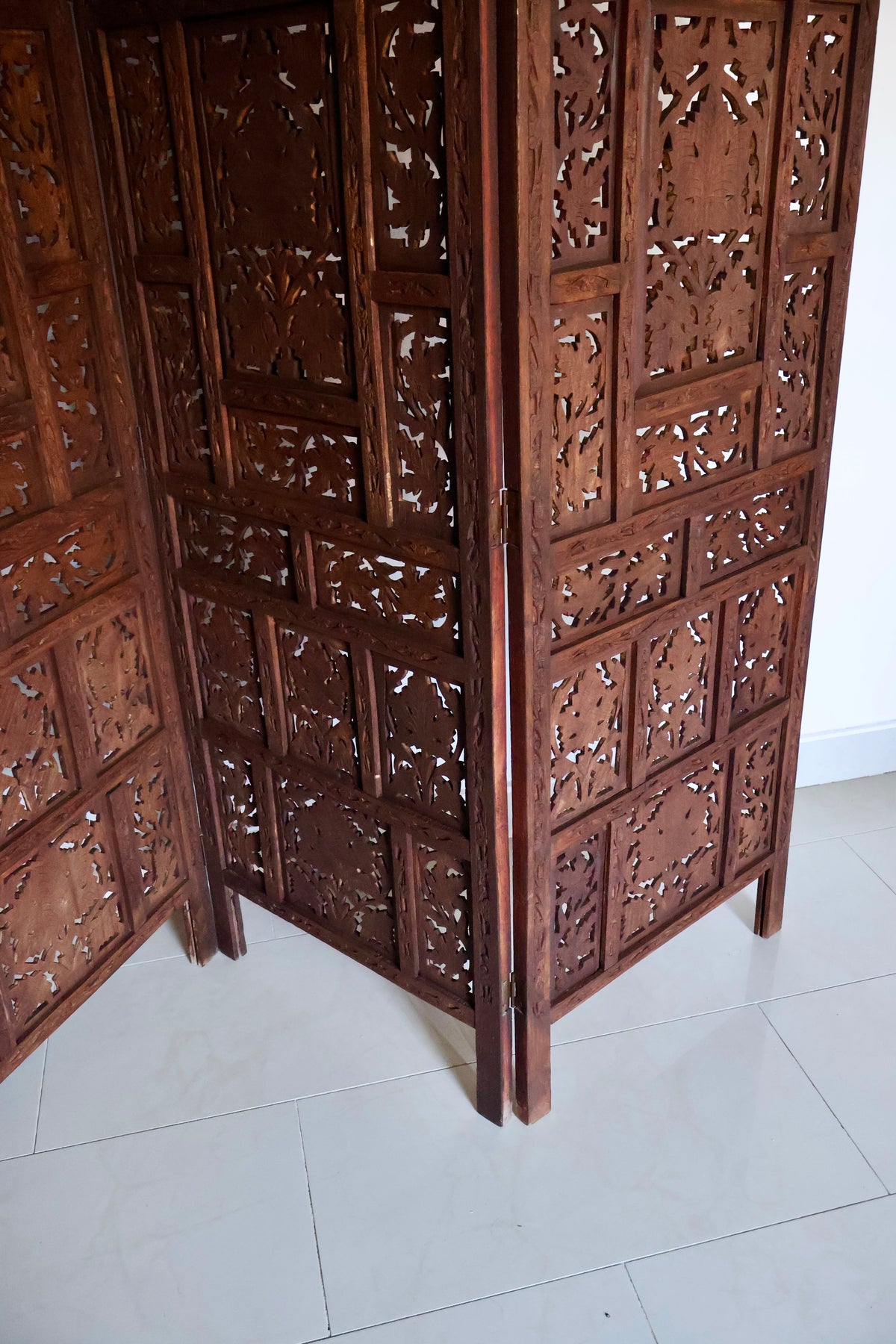 Vintage Indian Hand-Carved Solid Wood Folding Screen – 4 Panel