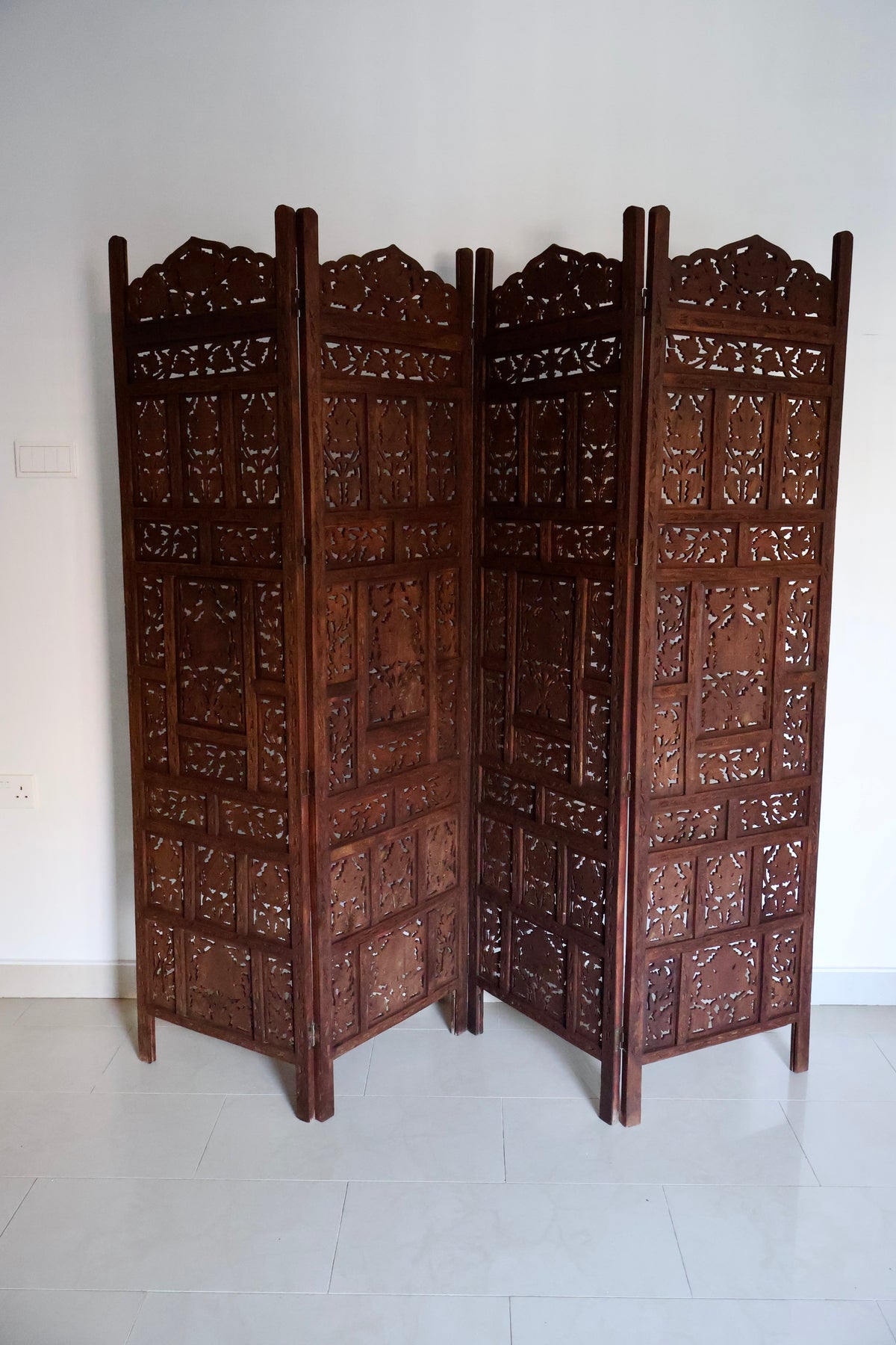 Vintage Indian Hand-Carved Solid Wood Folding Screen – 4 Panel