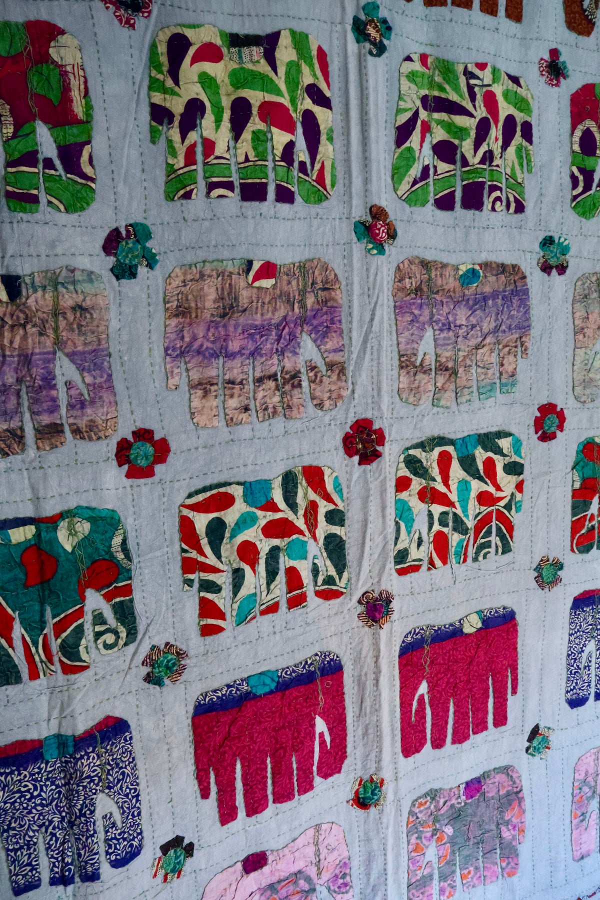 Vintage Indian Elephant Appliqué Kantha Quilt – Rajasthan