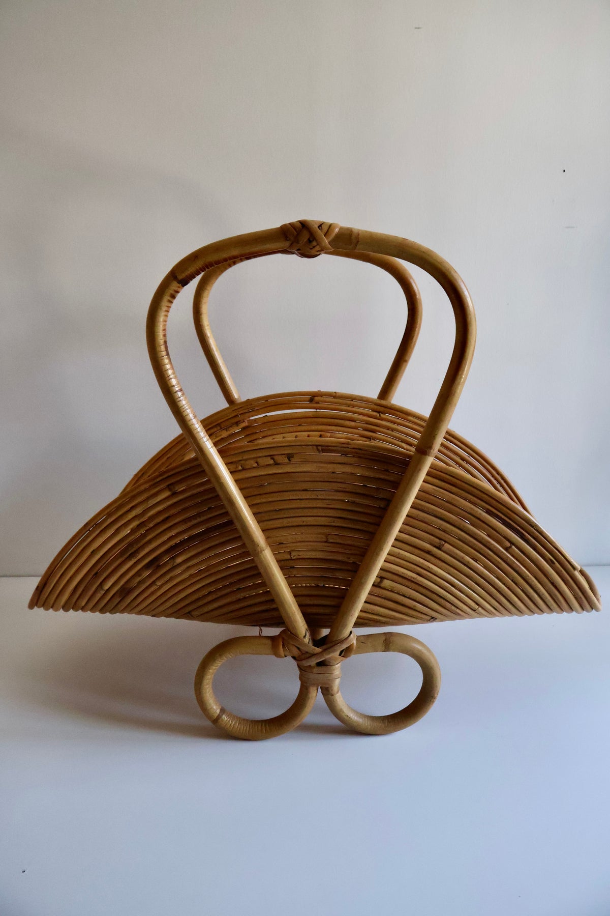1960s Italian Rattan Magazine Rack – Attributed to Vivai del Sud