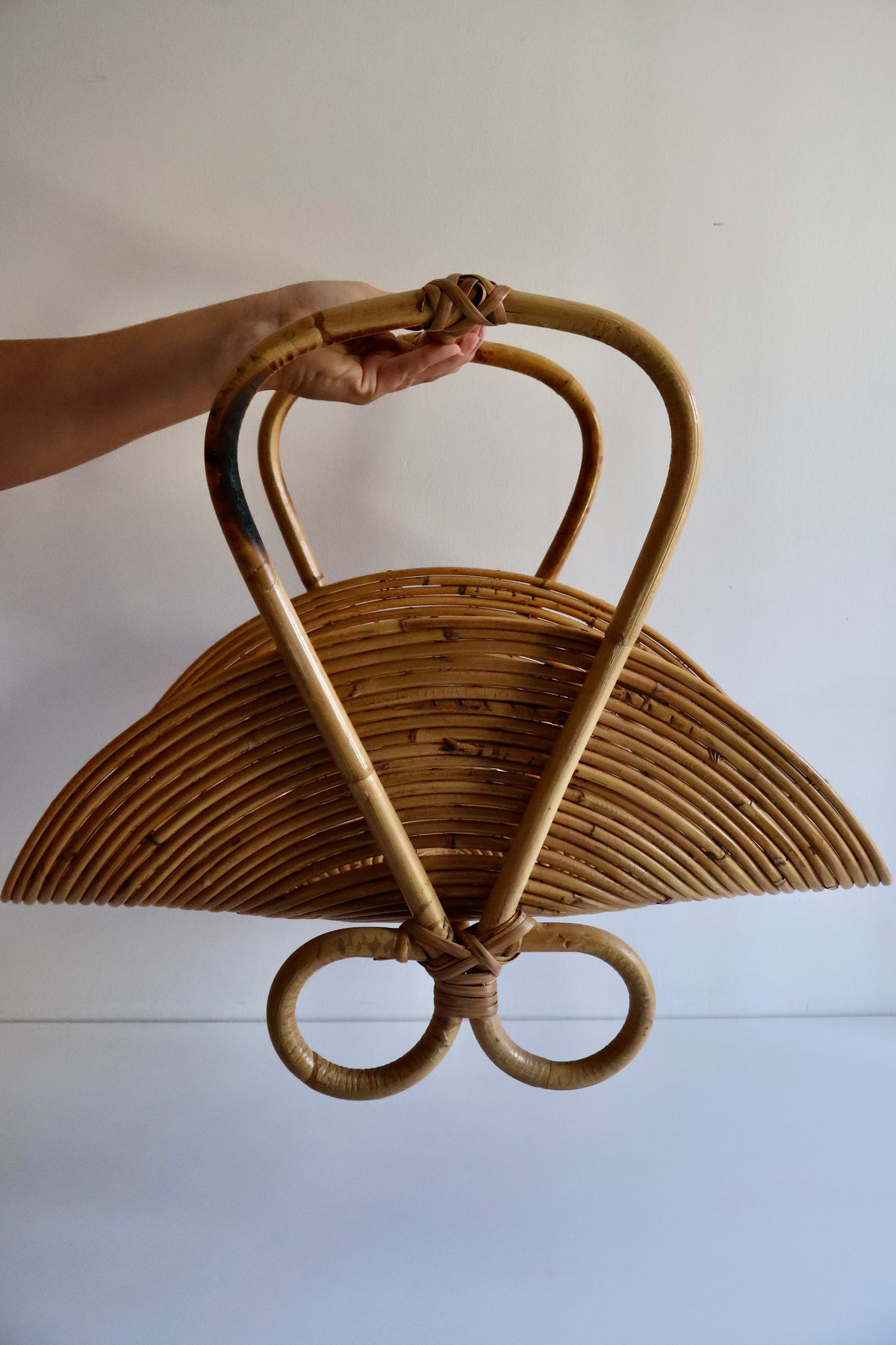 1960s Italian Rattan Magazine Rack – Attributed to Vivai del Sud