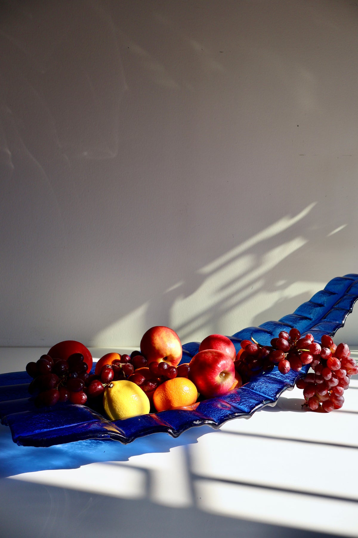 Large Vintage Cobalt Blue Art Glass Leaf Platter – 84 cm
