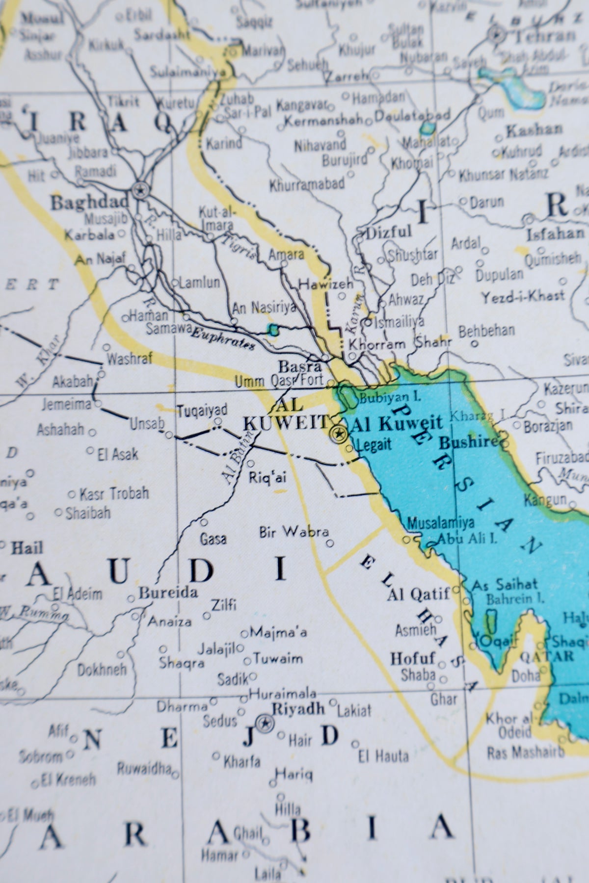 Vintage Framed Map of Arabia & the Near East – 2003 Frame
