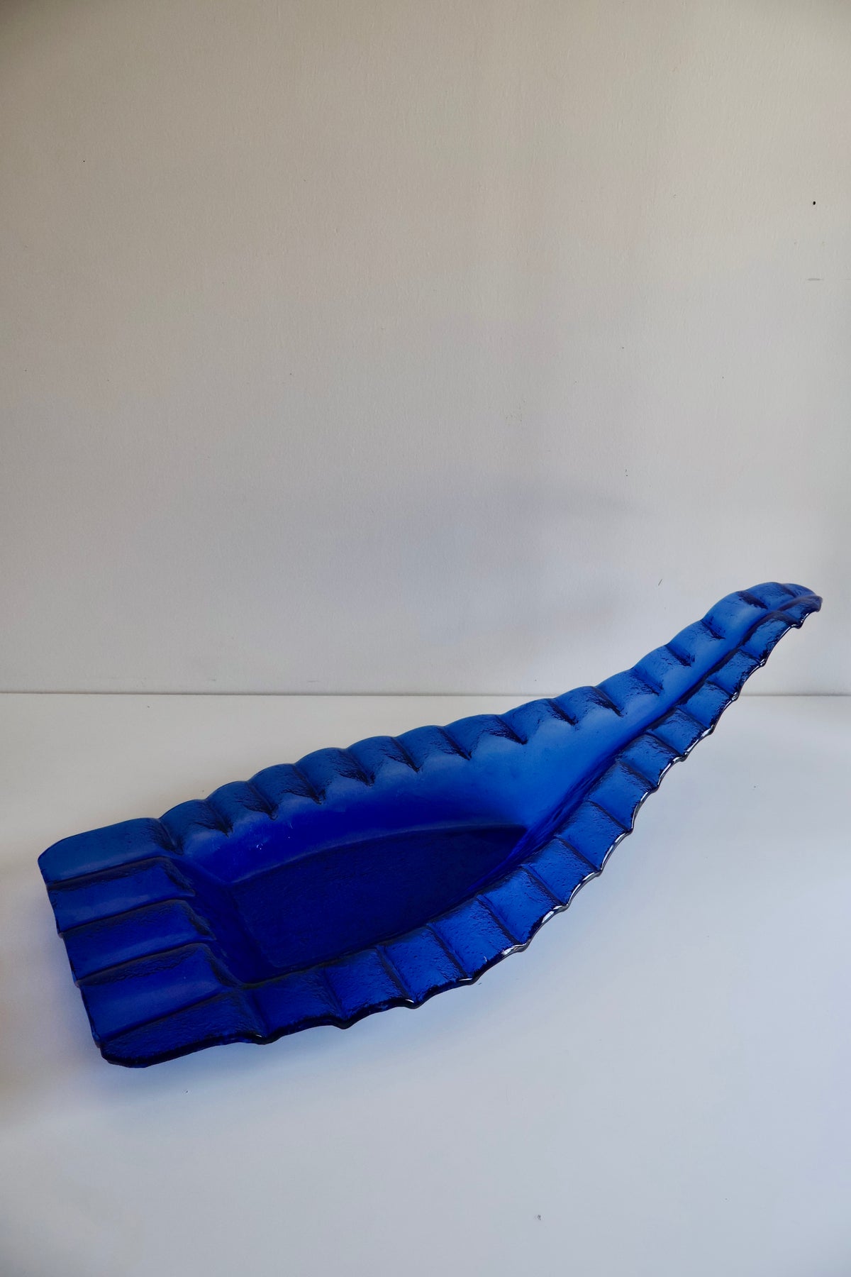 Large Vintage Cobalt Blue Art Glass Leaf Platter – 84 cm