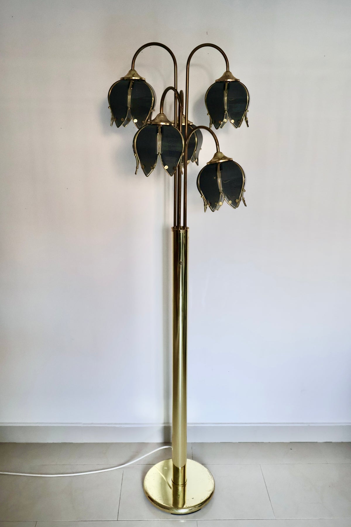 Vintage 5-Light Brass Floor Lamp with Smoked Glass Grape Shades – 170cm