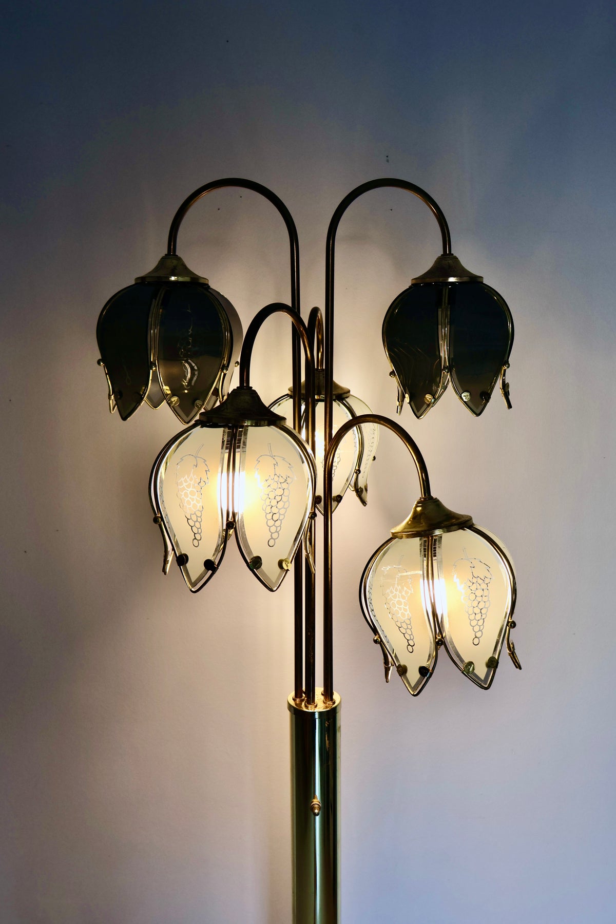 Vintage 5-Light Brass Floor Lamp with Smoked Glass Grape Shades – 170cm