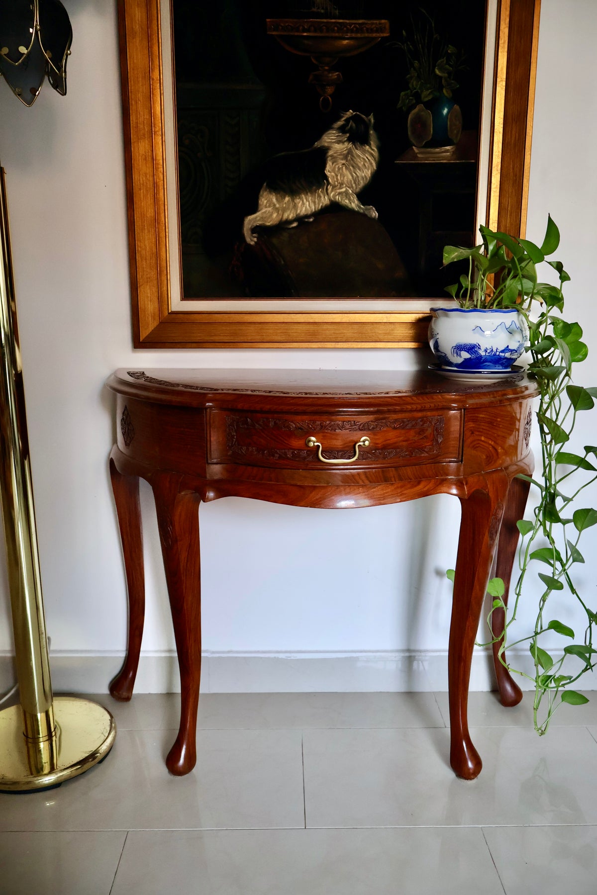 Carved Wood Half Moon Console Table with Brass Inlay – 90 x 45 x 75cm