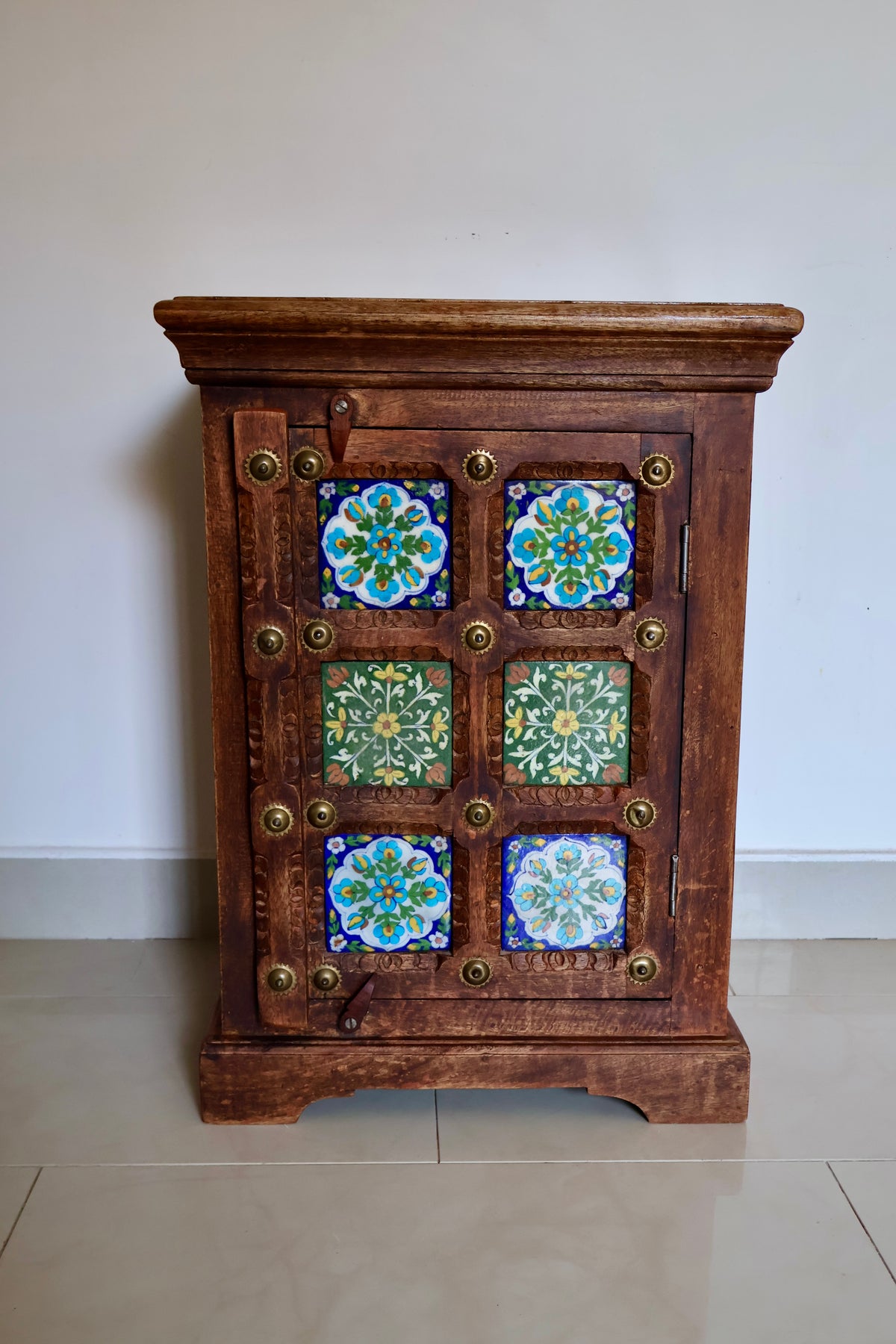 Indian Carved Wood Cabinet with Hand-Painted Tile Door – 46 x 40 x 65cm