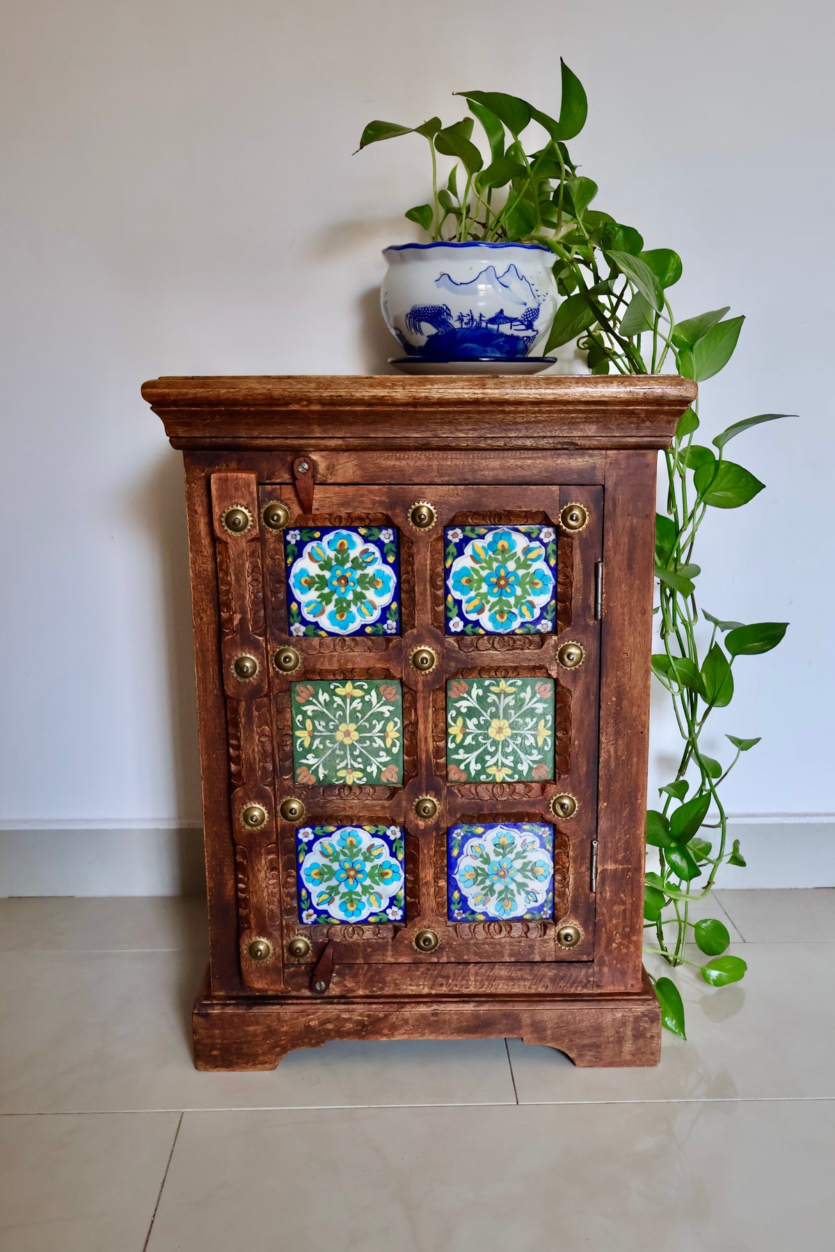 Indian Carved Wood Cabinet with Hand-Painted Tile Door – 46 x 40 x 65cm