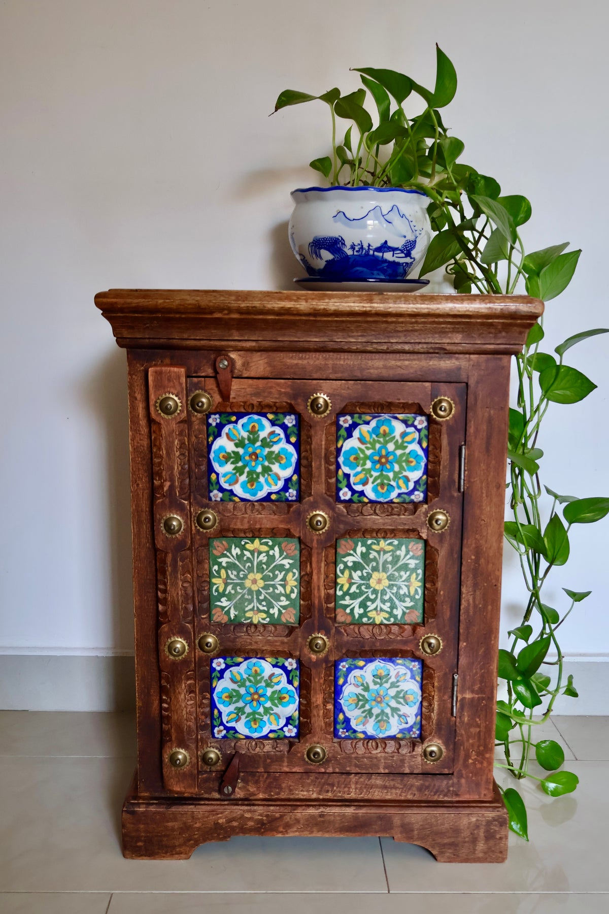 Indian Carved Wood Cabinet with Hand-Painted Tile Door – 46 x 40 x 65cm