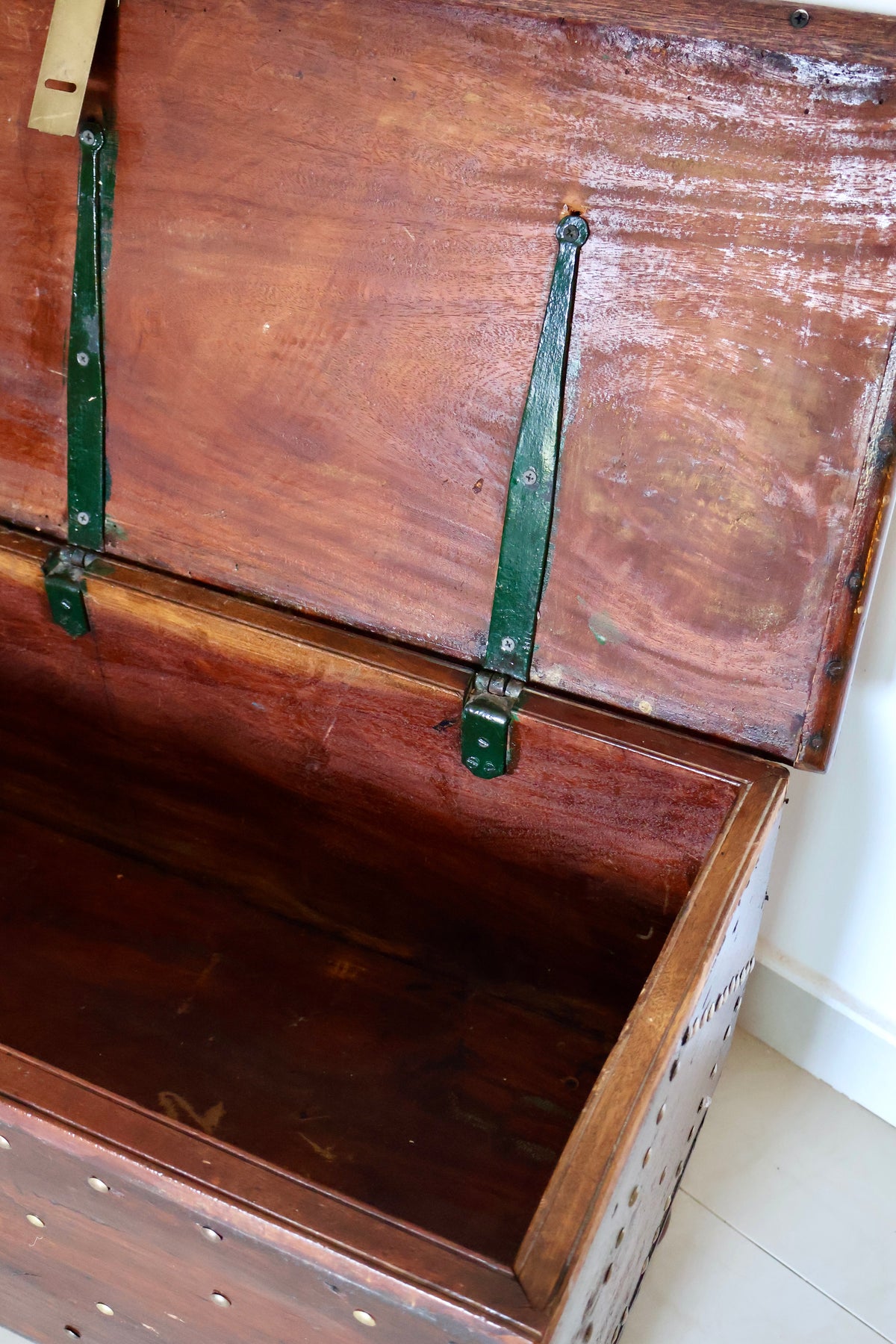 Antique Indian Gulf Trade Chest with Bone-Type Inlay & Brass Studs – c.1900
