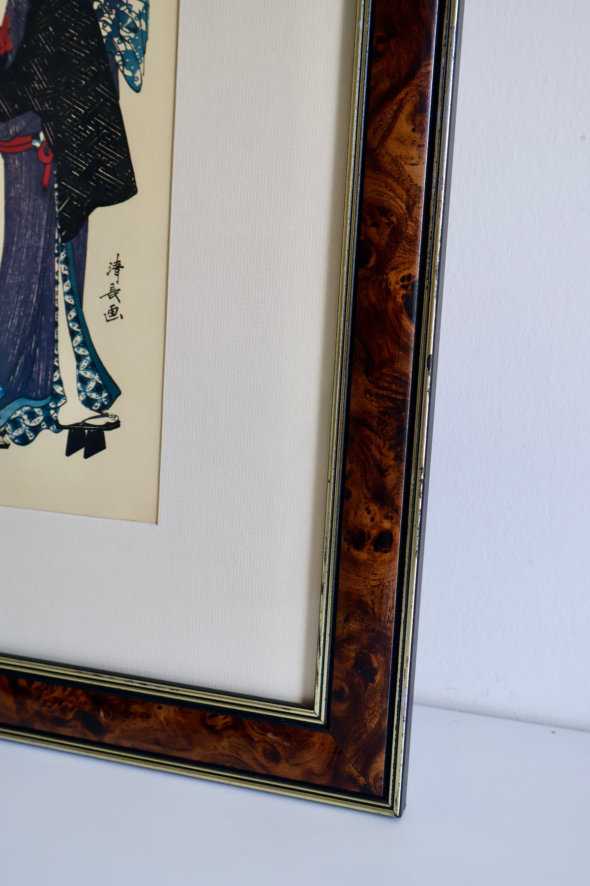 Vintage Japanese Torii Kiyonaga “Three Beauties in the Rain” Reproduction Print – 47 x 57cm