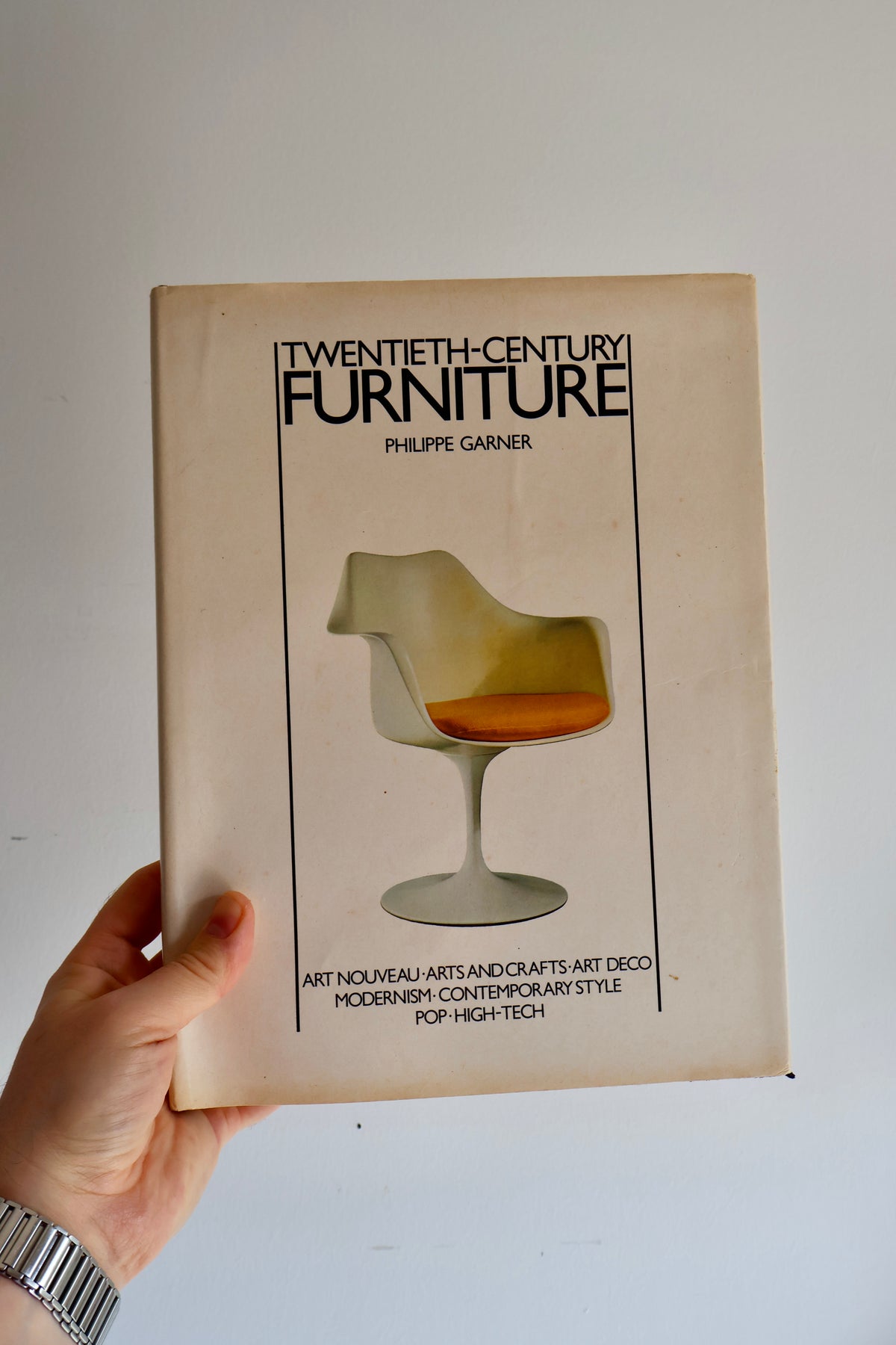 Vintage 1980 Twentieth-Century Furniture by Philippe Garner – Modern Design Reference Book