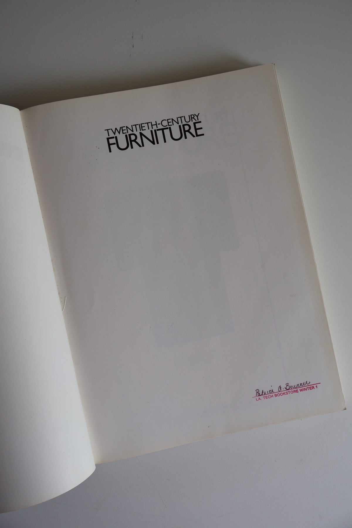 Vintage 1980 Twentieth-Century Furniture by Philippe Garner – Modern Design Reference Book